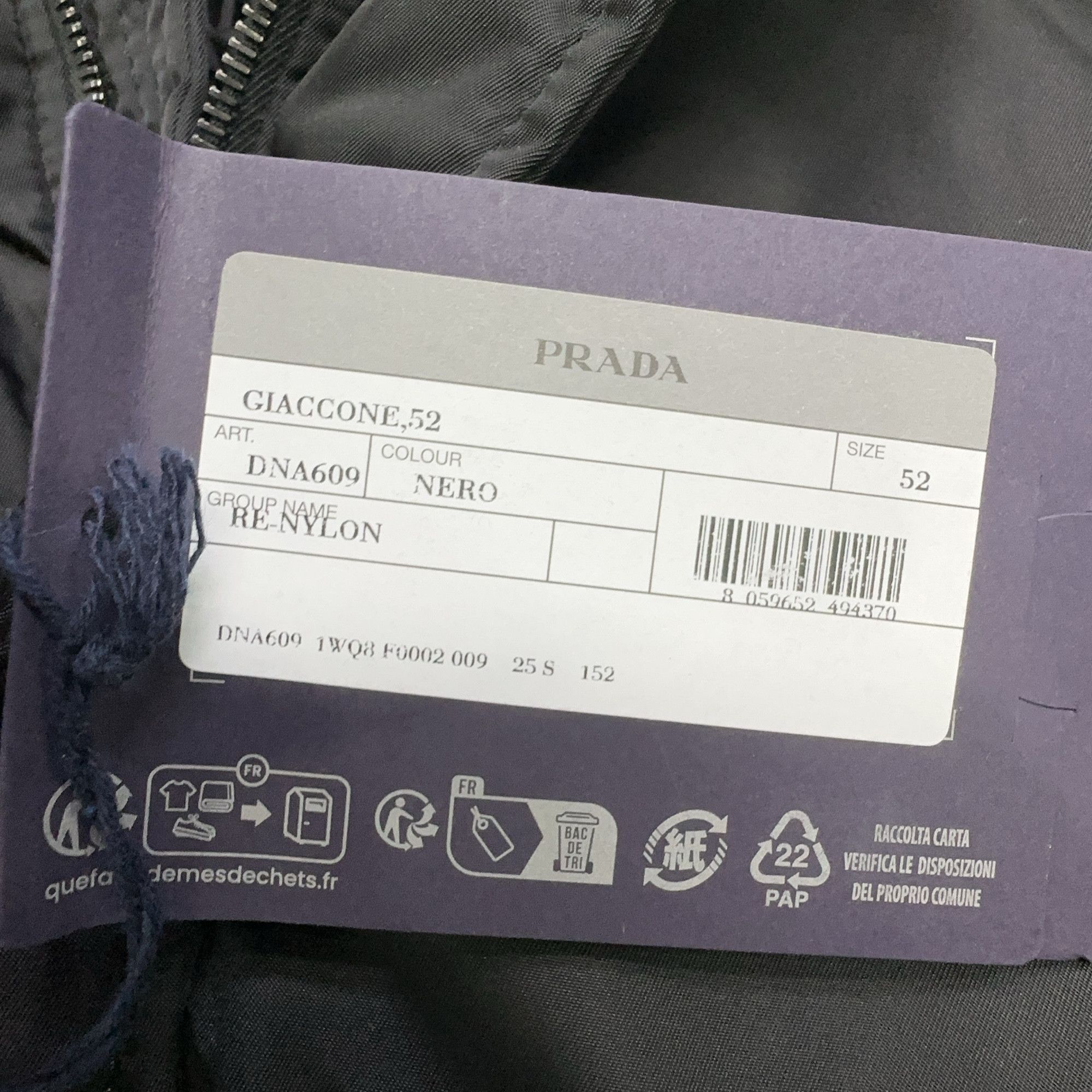 Prada Prada Re-Nylon Hooded Jacket Size 52 Size US L / EU 52-54 / 3 - 6 Thumbnail