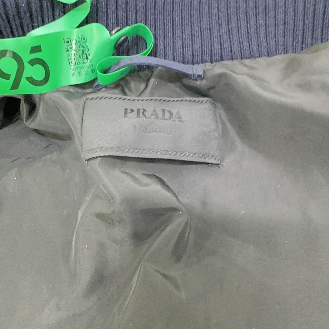 Prada PRADA Logo Plaque Re-Nylon Bomber Jacket Size L Size US L / EU 52-54 / 3 - 5 Thumbnail