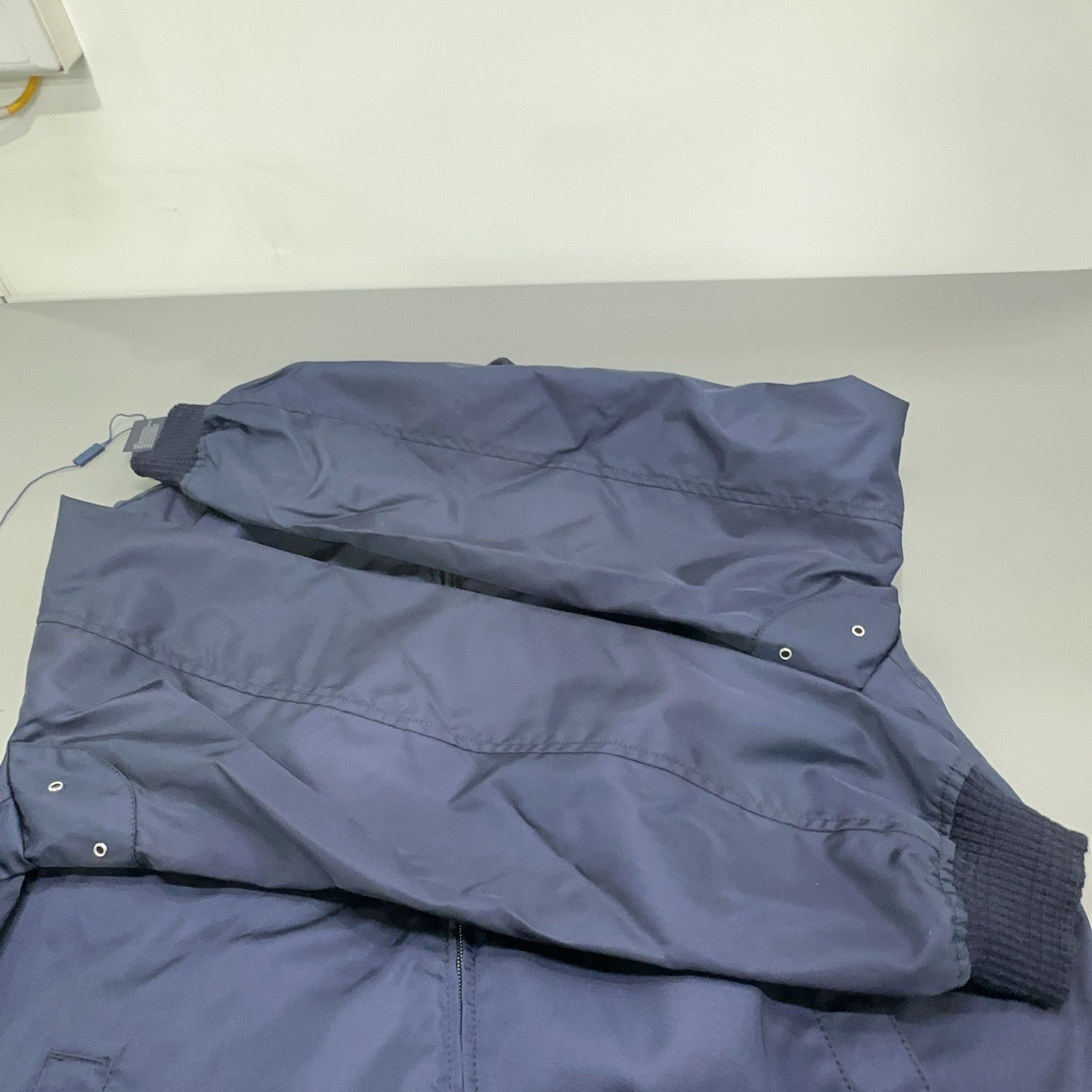 Prada PRADA Logo Plaque Re-Nylon Bomber Jacket Size L Size US L / EU 52-54 / 3 - 8 Thumbnail