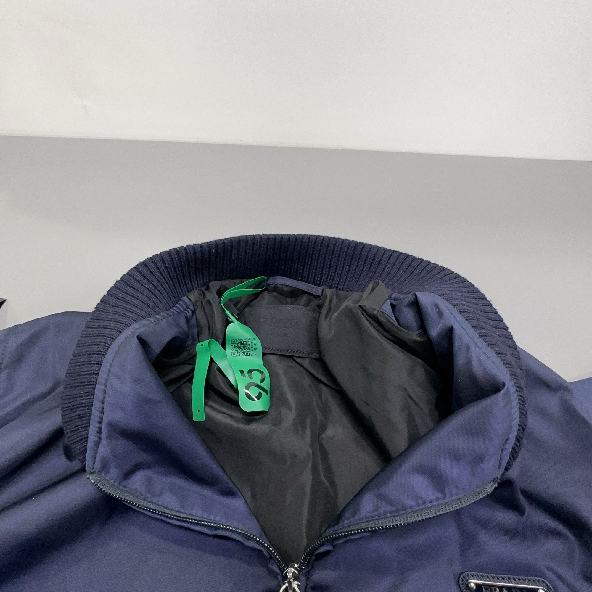 Prada PRADA Logo Plaque Re-Nylon Bomber Jacket Size L Size US L / EU 52-54 / 3 - 6 Thumbnail