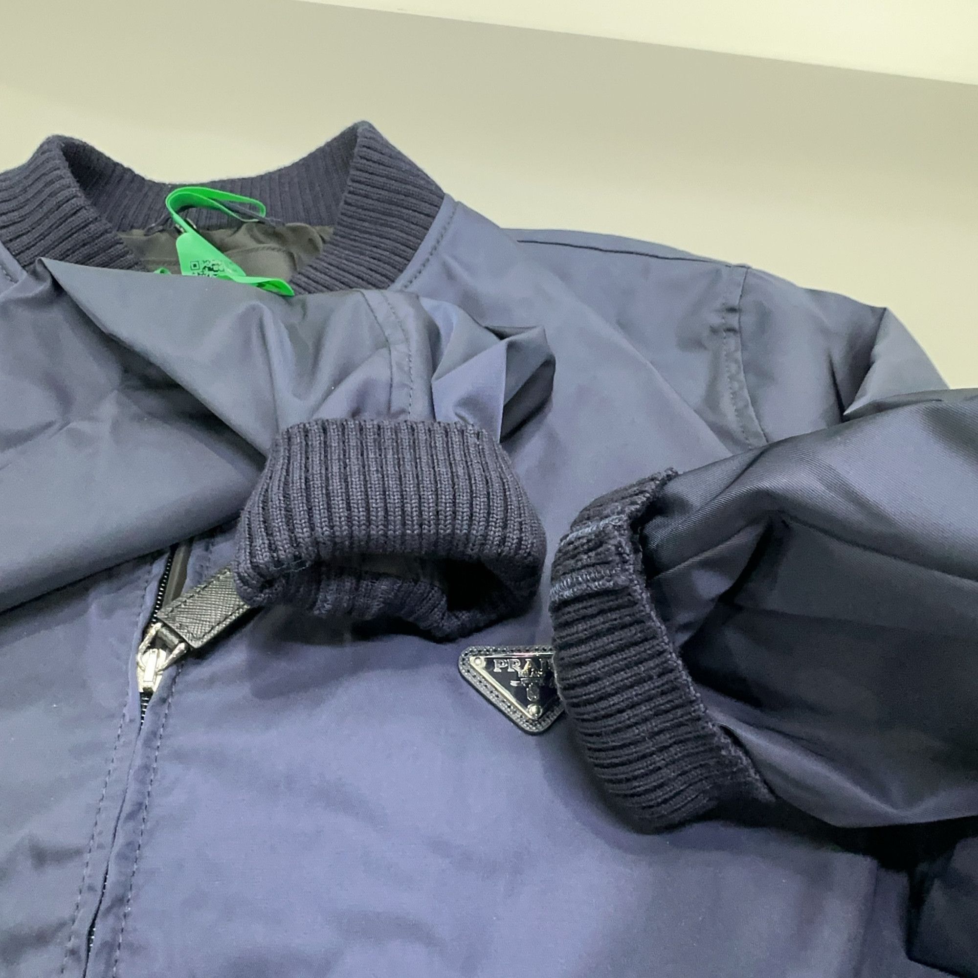 Prada PRADA Logo Plaque Re-Nylon Bomber Jacket Size L Size US L / EU 52-54 / 3 - 7 Thumbnail