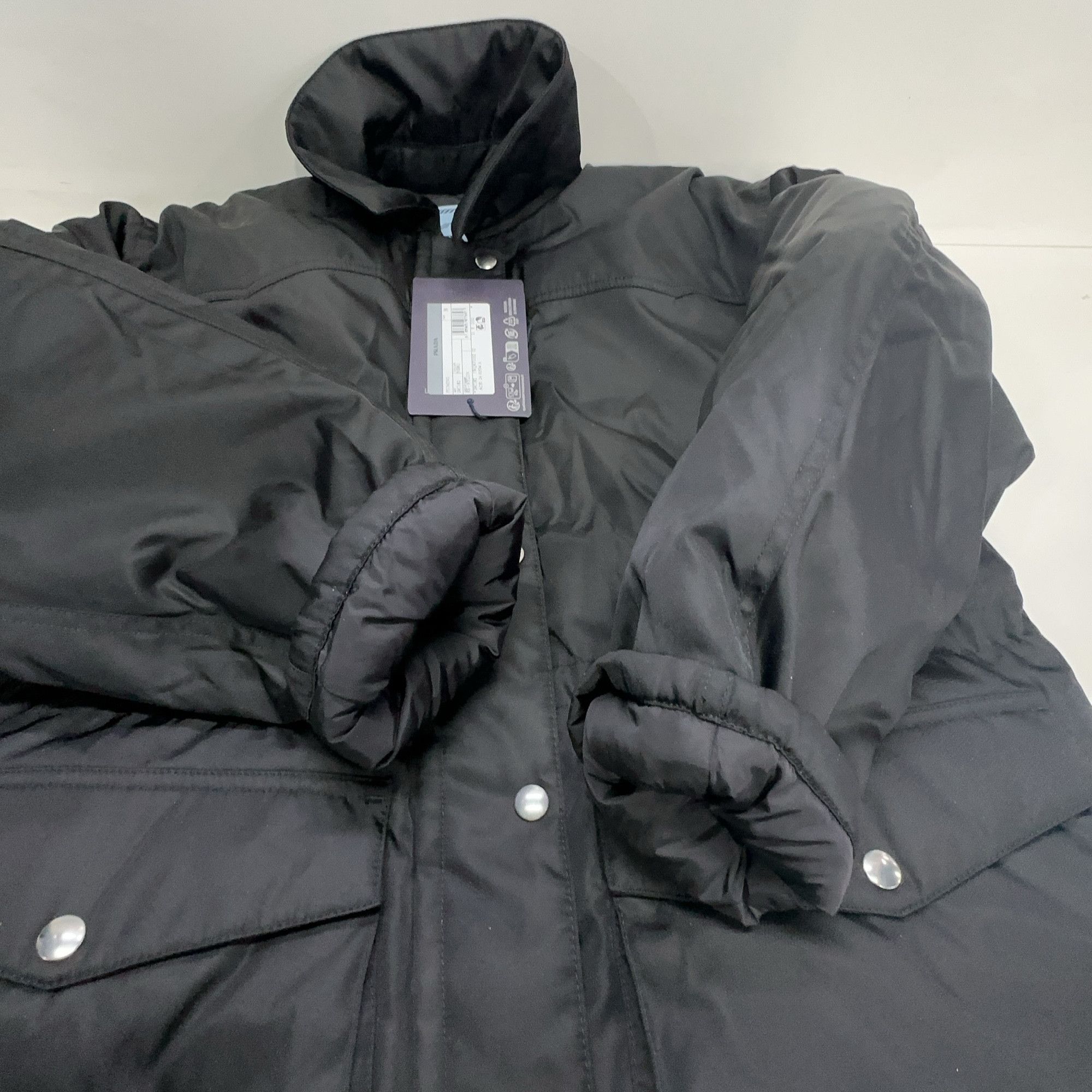Prada Prada Re-Nylon Puffer Jacket Size 38 Size XS / US 0-2 / IT 36-38 - 9 Thumbnail