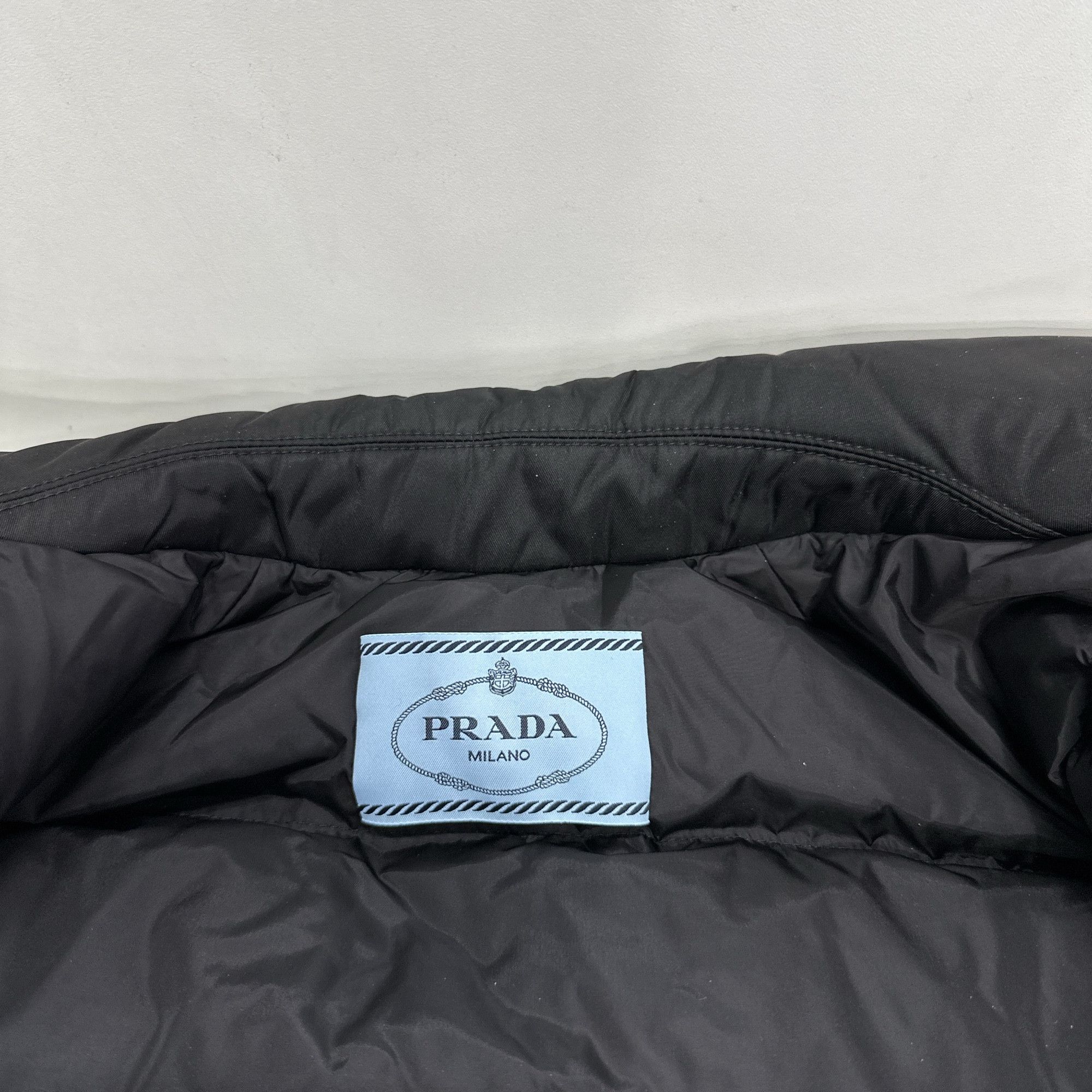 Prada Prada Re-Nylon Puffer Jacket Size 38 Size XS / US 0-2 / IT 36-38 - 3 Thumbnail