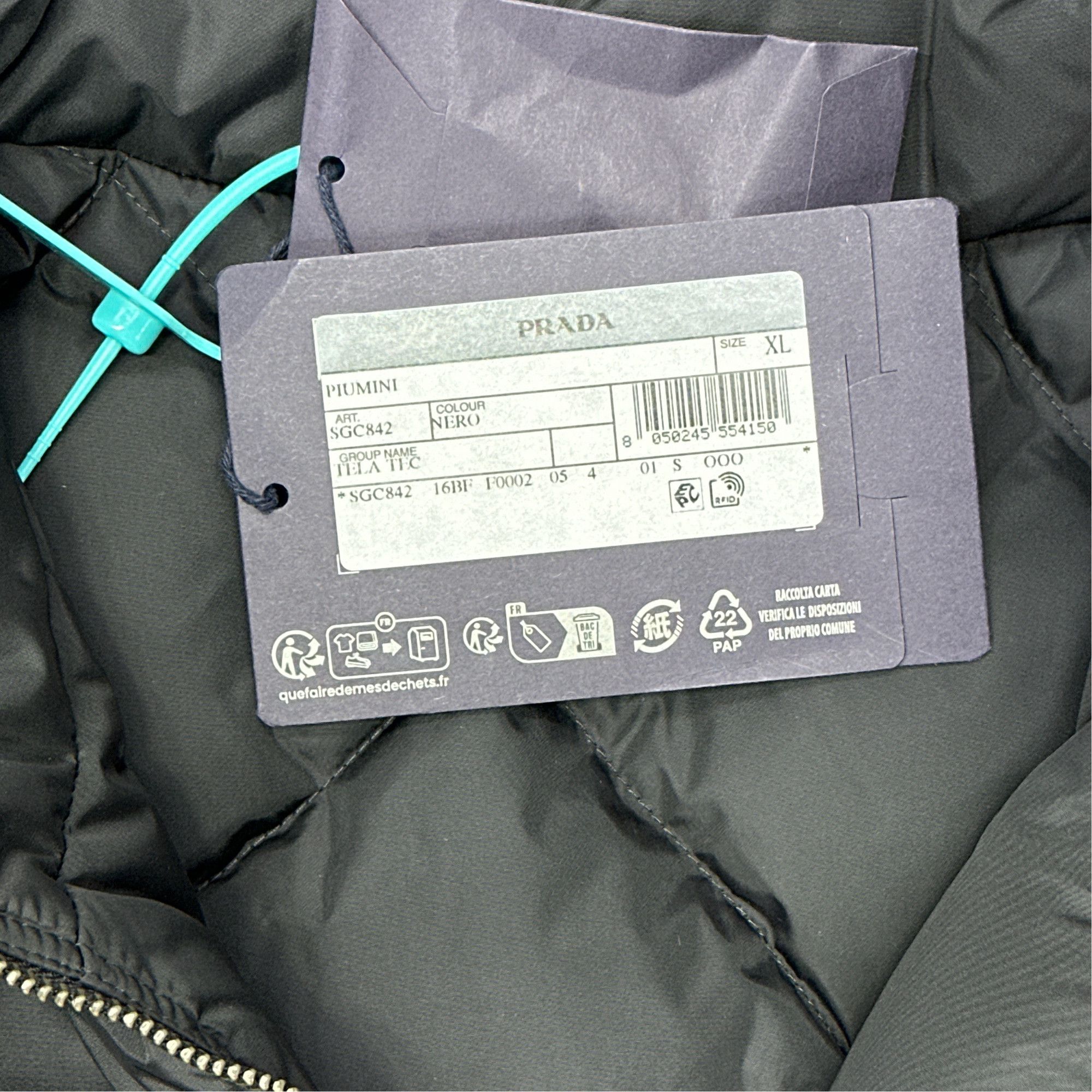 Prada Prada Re-Nylon Down Jacket Size XL Size US XL / EU 56 / 4 - 3 Thumbnail