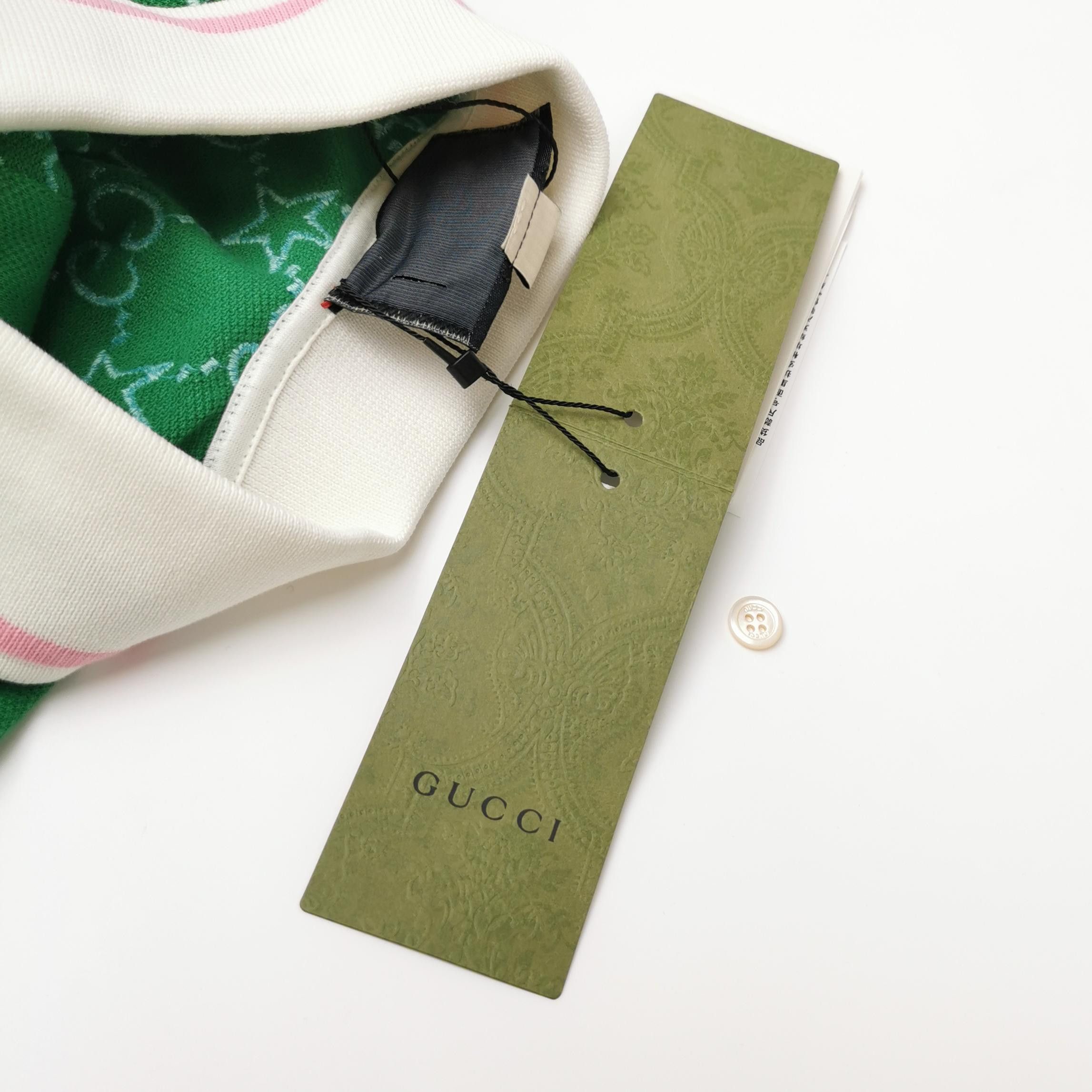 Gucci Gucci Men s Short Sleeve Shirts Size US S / EU 44-46 / 1 - 4 Thumbnail