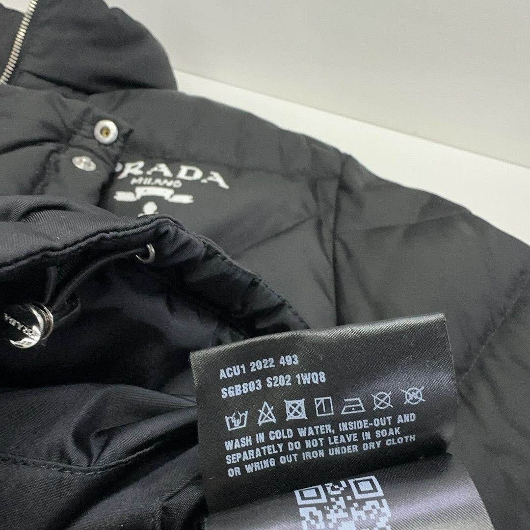 Prada Prada Re-Nylon Down Puffer Jacket Size S Size US S / EU 44-46 / 1 - 4 Thumbnail