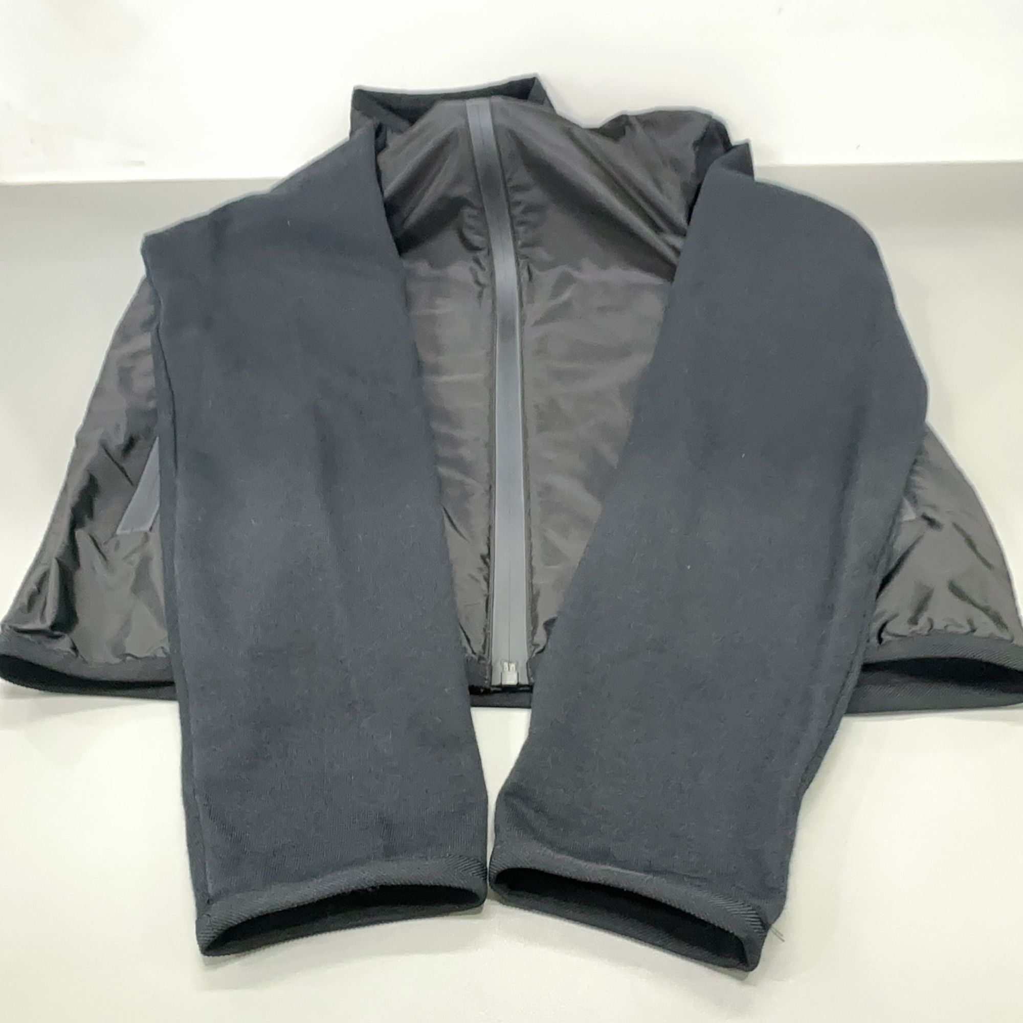 Prada Prada Re-Nylon Zip Jacket Size L Size US L / EU 52-54 / 3 - 11 Thumbnail