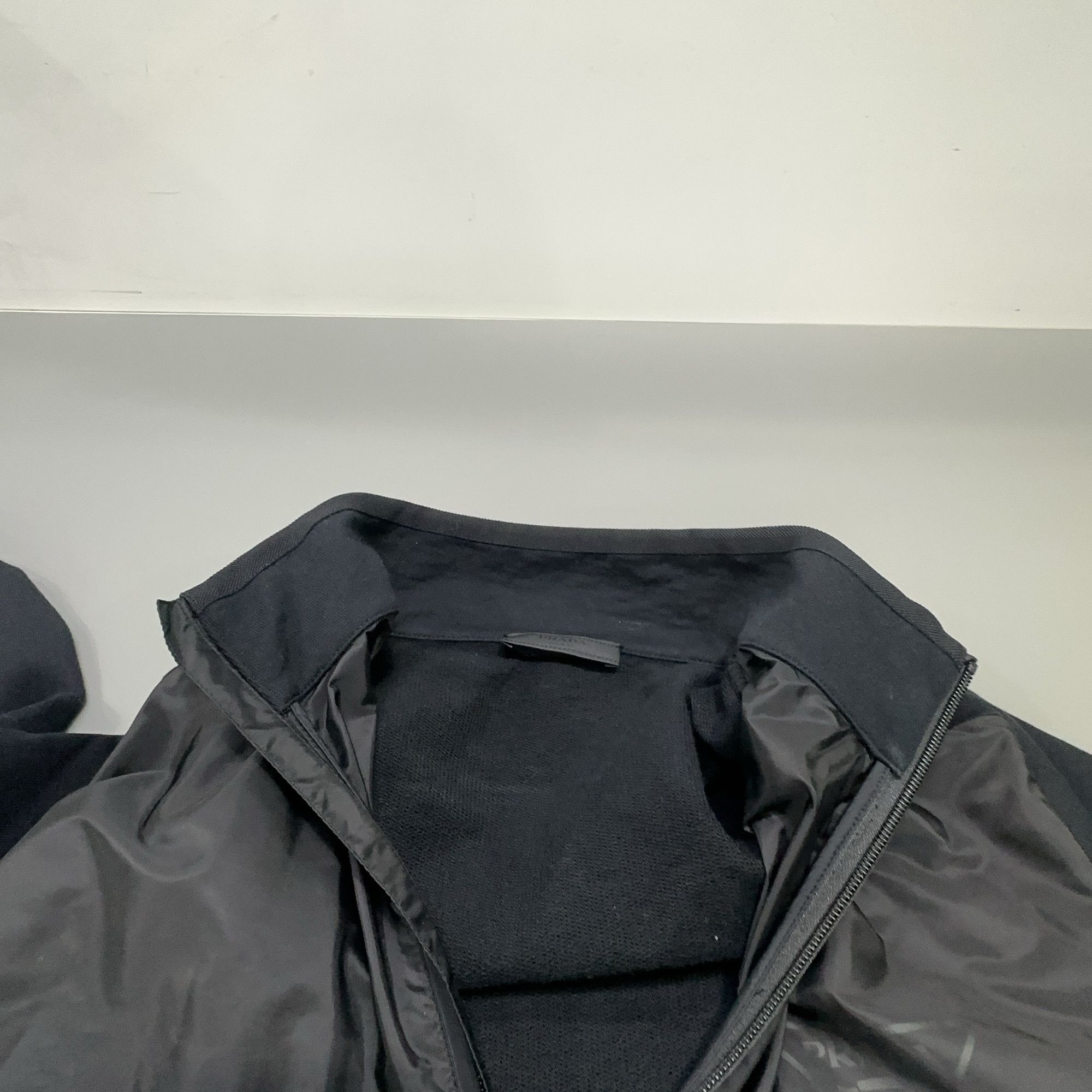 Prada Prada Re-Nylon Zip Jacket Size L Size US L / EU 52-54 / 3 - 6 Thumbnail