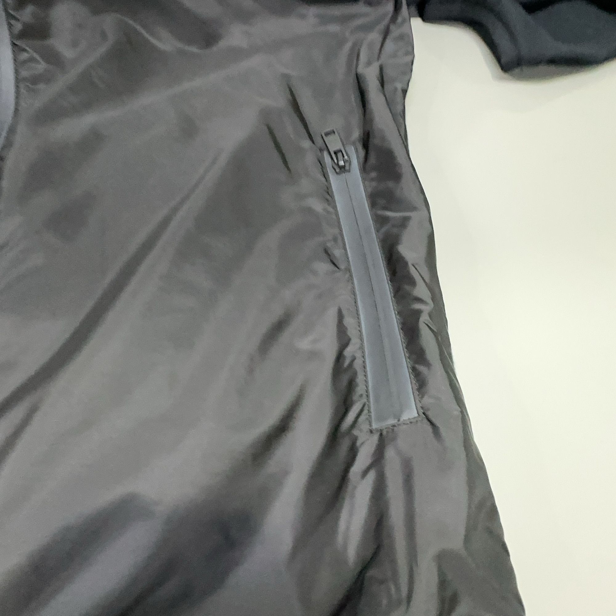 Prada Prada Re-Nylon Zip Jacket Size L Size US L / EU 52-54 / 3 - 15 Thumbnail