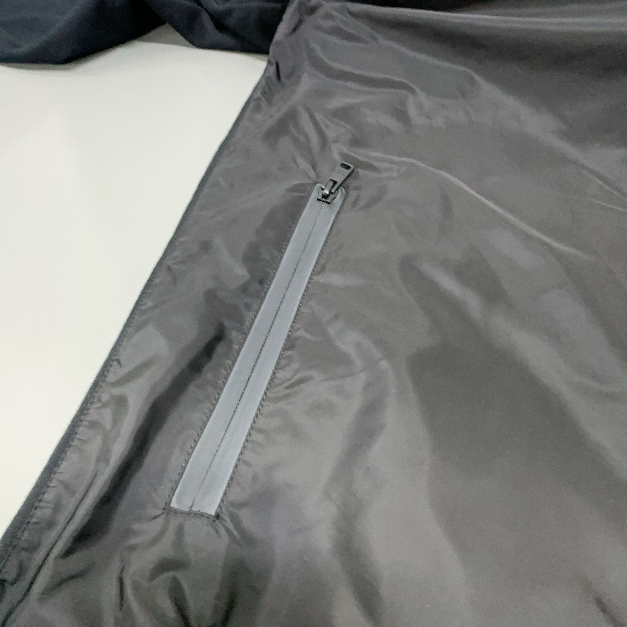 Prada Prada Re-Nylon Zip Jacket Size L Size US L / EU 52-54 / 3 - 14 Thumbnail