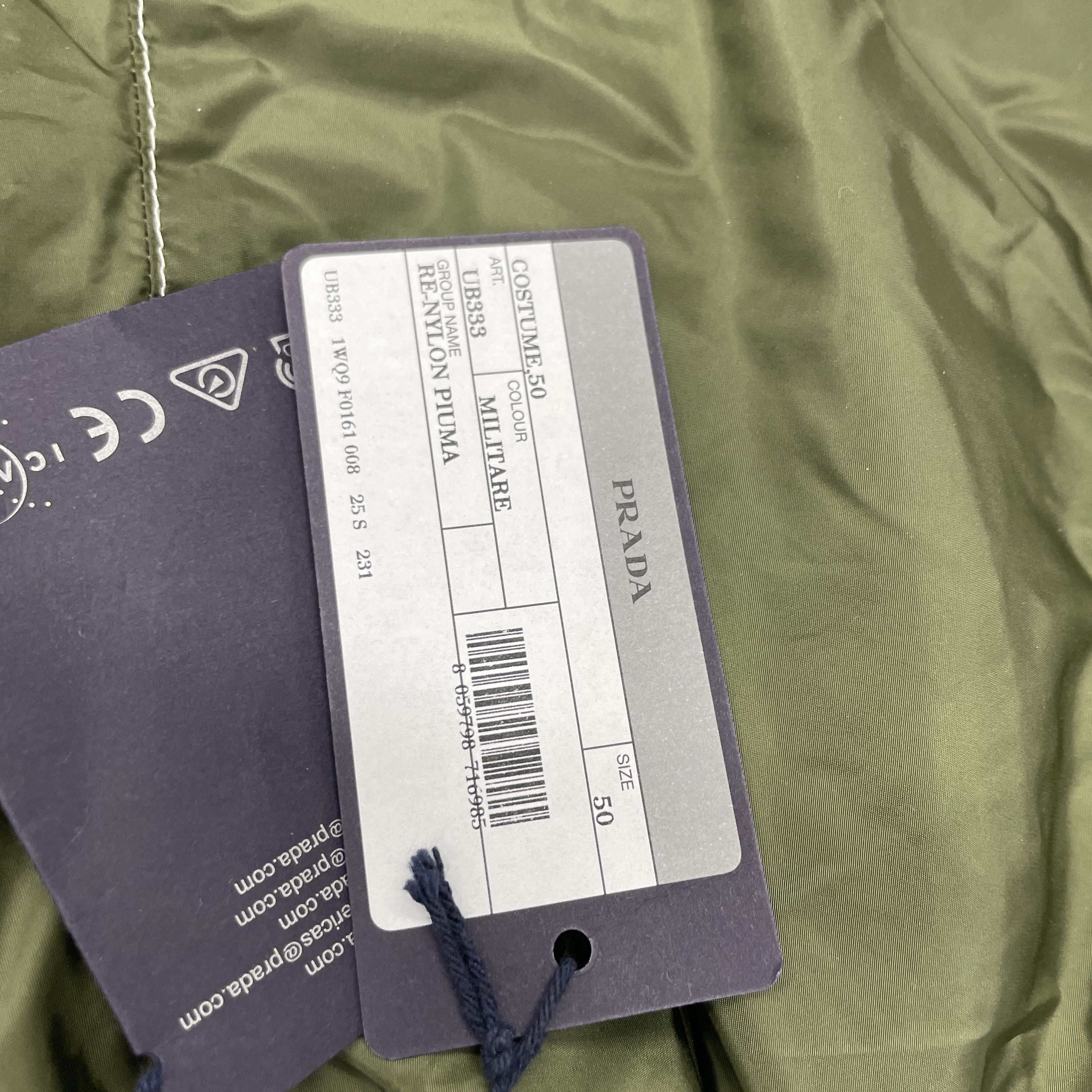Prada Prada Re-Nylon Logo Shorts Size 50 Size US 34 / EU 50 - 5 Thumbnail