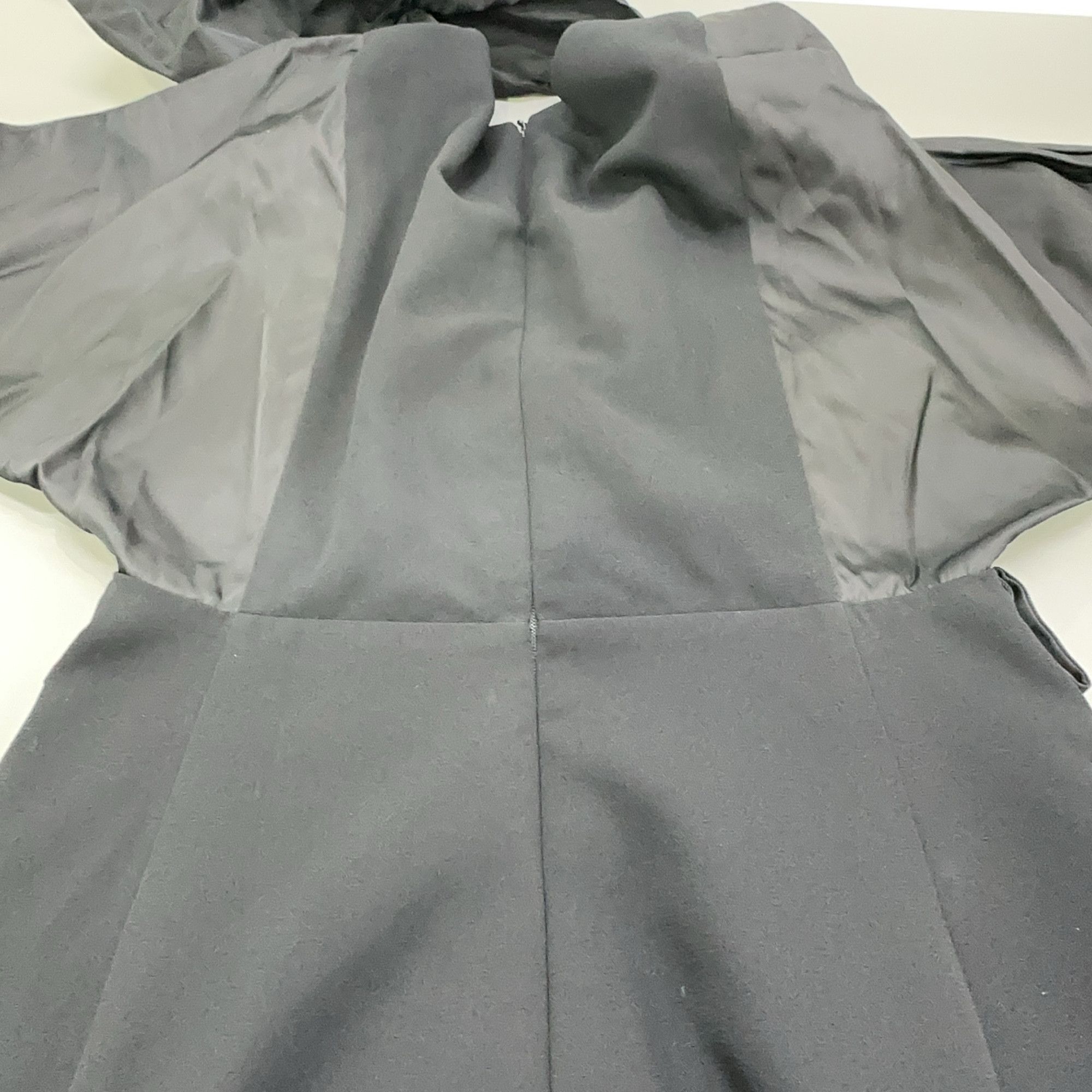 Prada Prada Hooded Pleated Dress Size 36 Size XS / US 0-2 / IT 36-38 - 9 Thumbnail