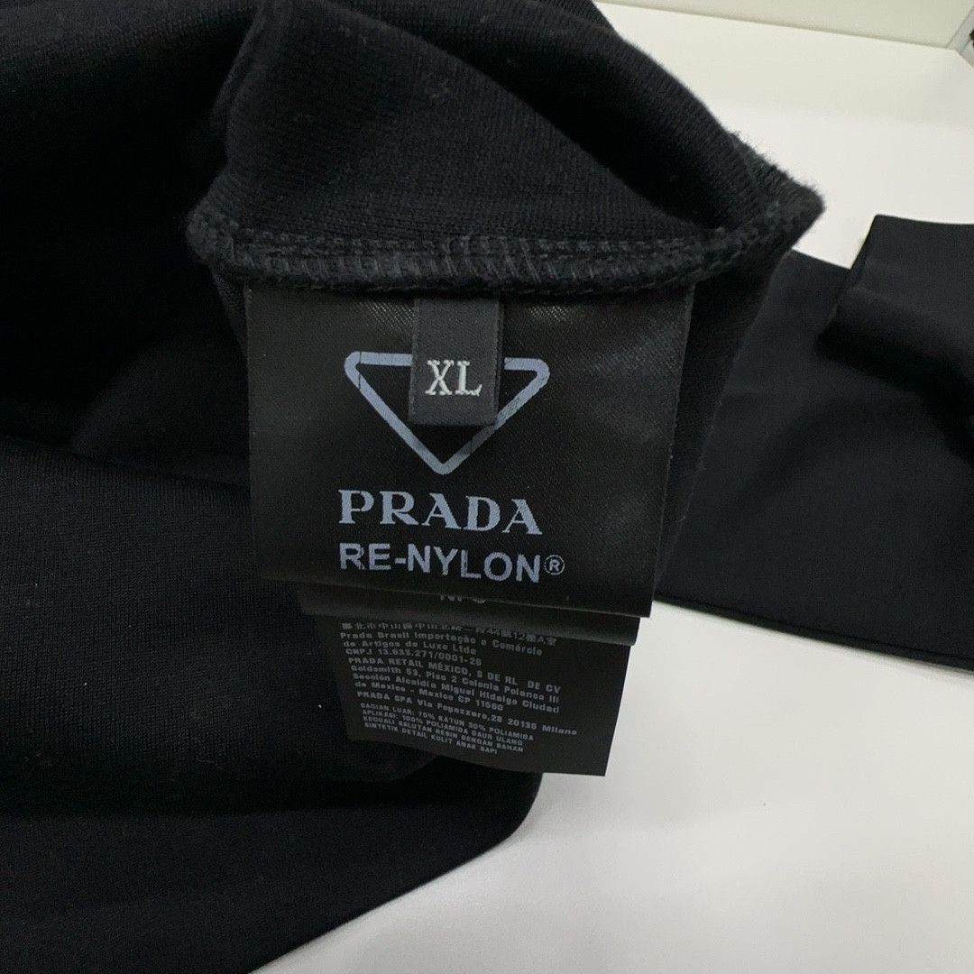 Prada Prada Re-Nylon Pocket Sweatshirt Black XL Size US XL / EU 56 / 4 - 2 Thumbnail