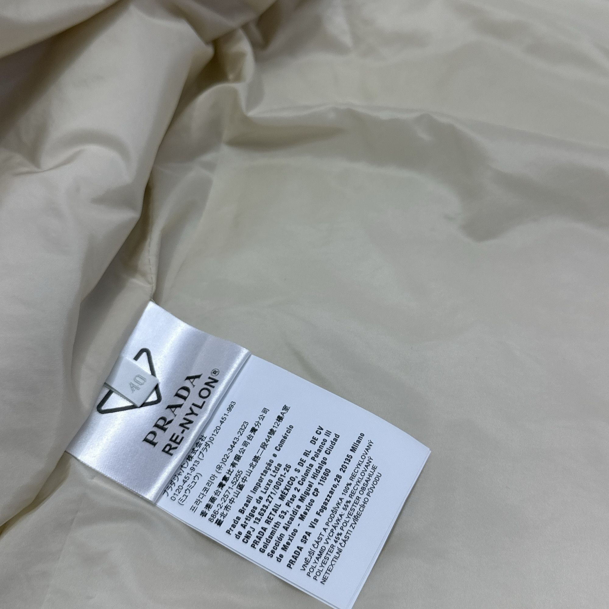 Prada Prada Logo Re-Nylon Jacket Size 40 Size S / US 4 / IT 40 - 4 Thumbnail