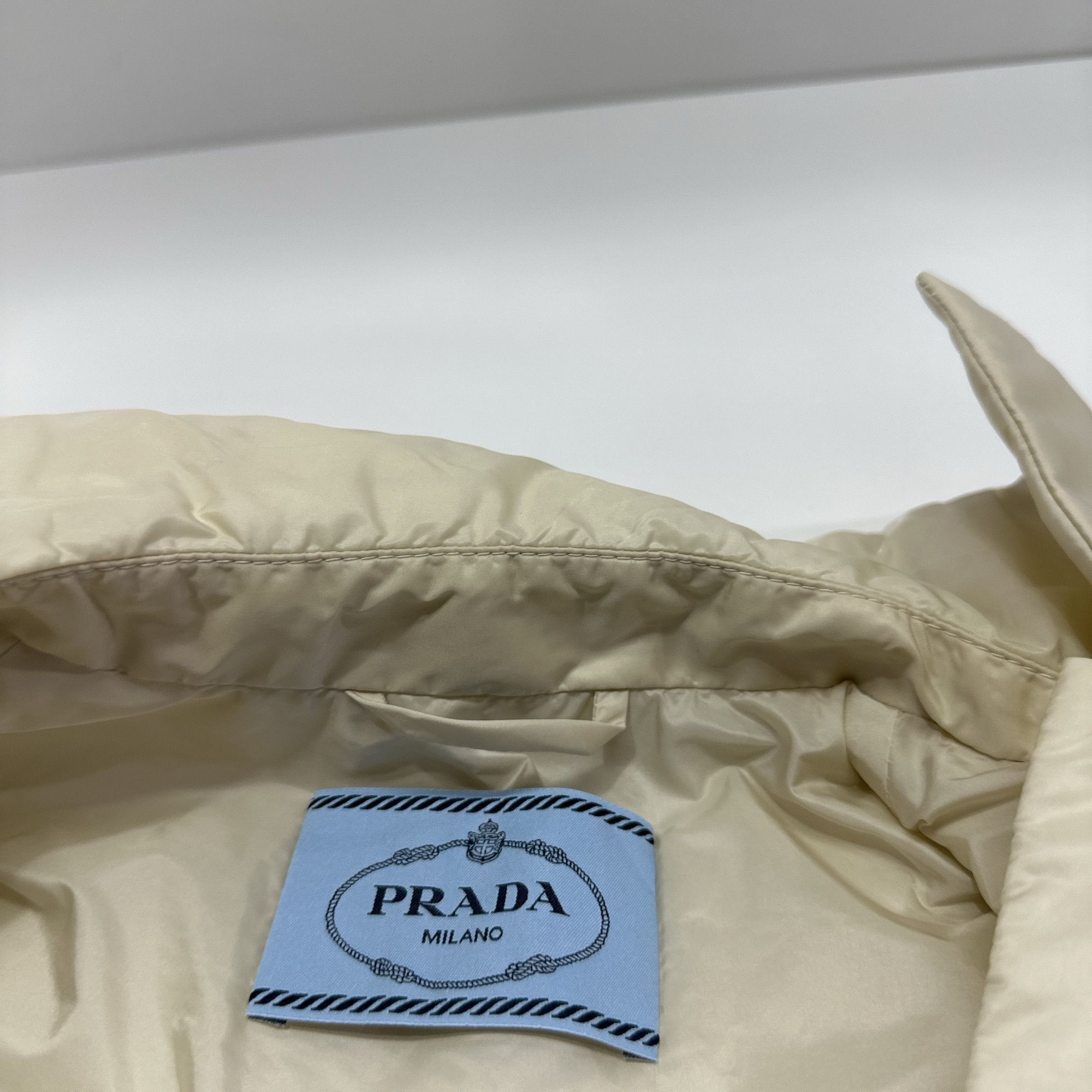 Prada Prada Logo Re-Nylon Jacket Size 40 Size S / US 4 / IT 40 - 3 Thumbnail