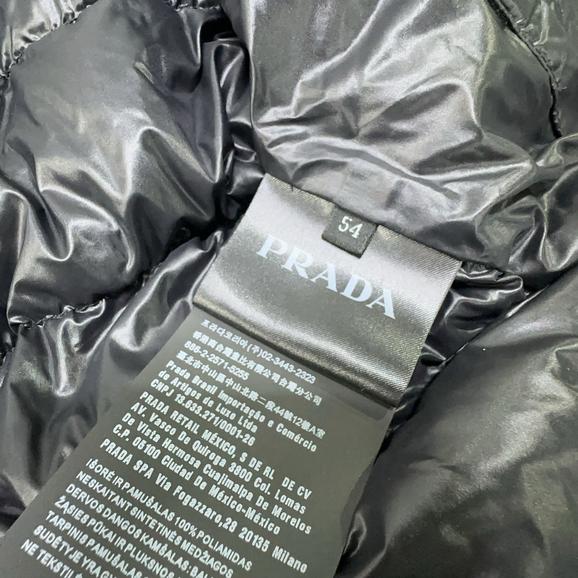 Prada Prada Logo Puffer Vest Size 54 Size US L / EU 52-54 / 3 - 3 Thumbnail