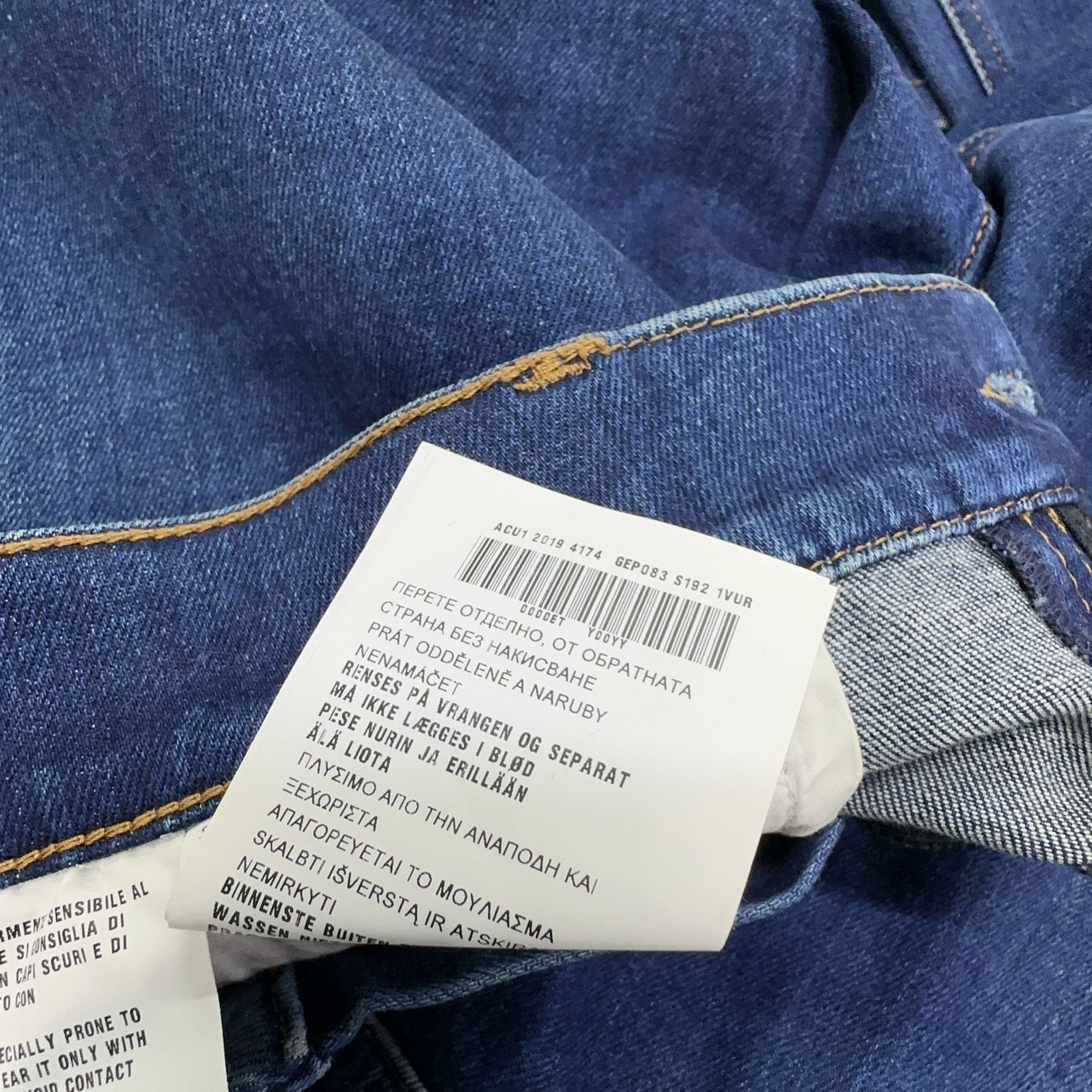 Prada Prada Triangle Logo Denim Jeans Size 34 Size US 34 / EU 50 - 5 Thumbnail