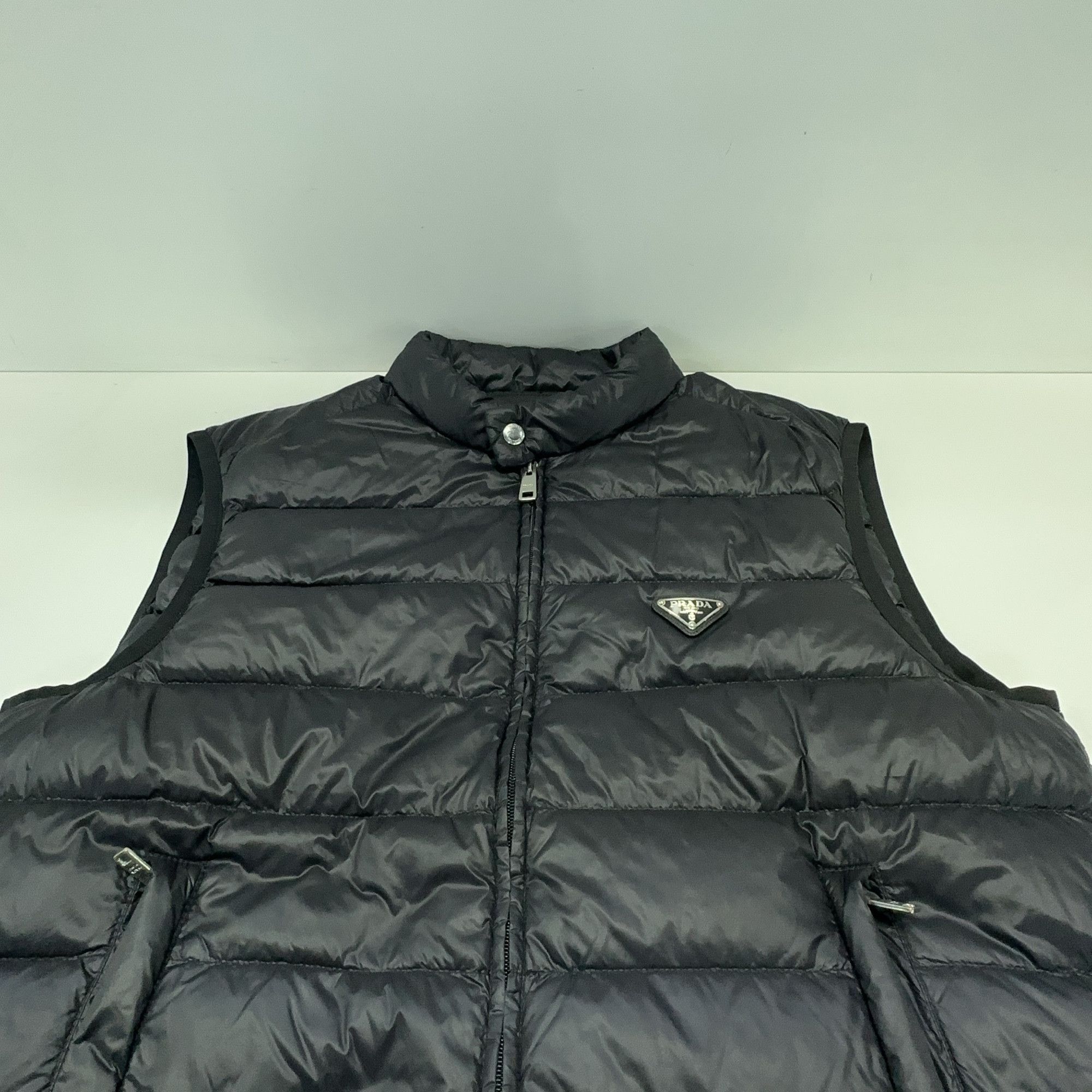 Prada Prada Quilted Logo Puffer Vest Size L Size US L / EU 52-54 / 3 - 7 Thumbnail