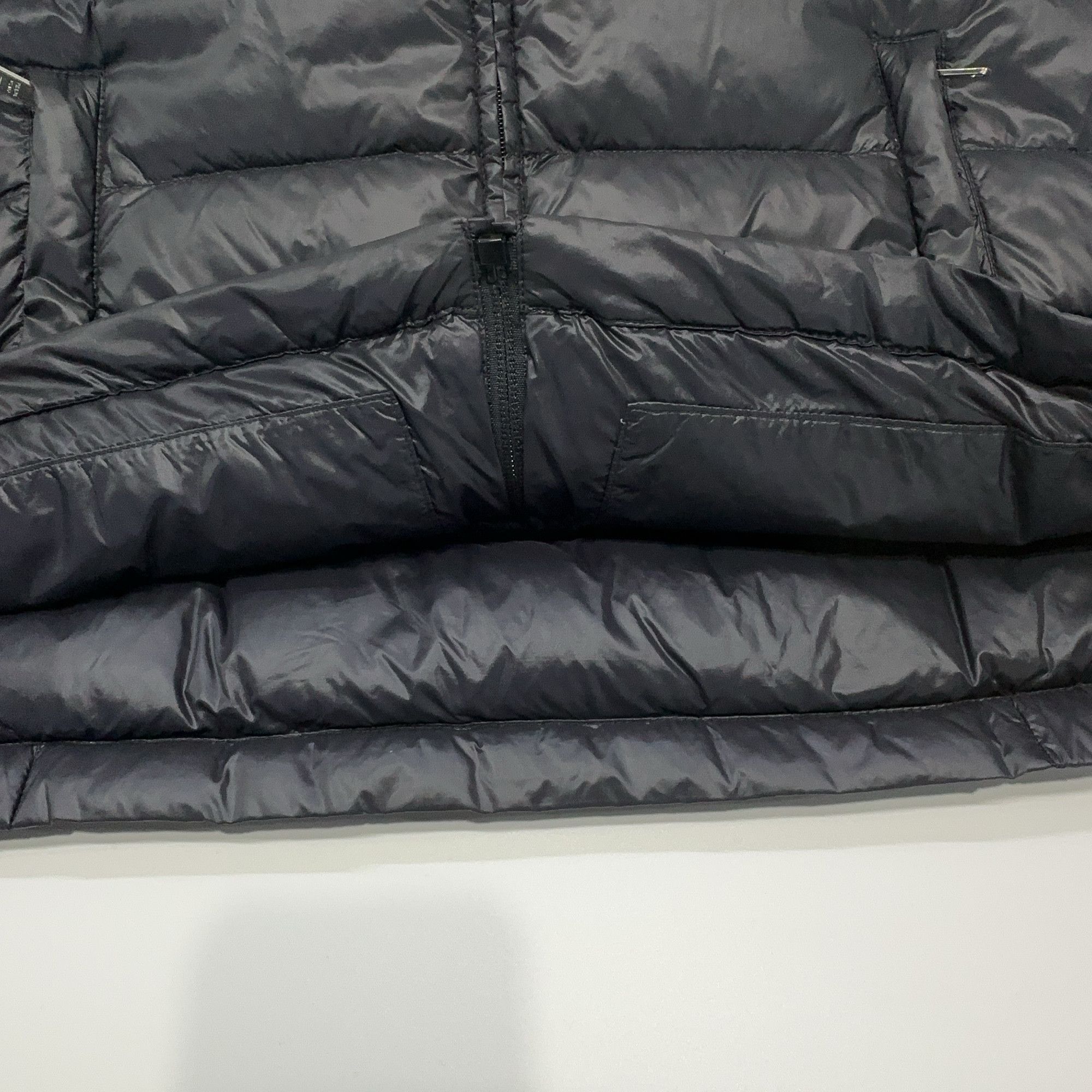 Prada Prada Quilted Logo Puffer Vest Size L Size US L / EU 52-54 / 3 - 9 Thumbnail