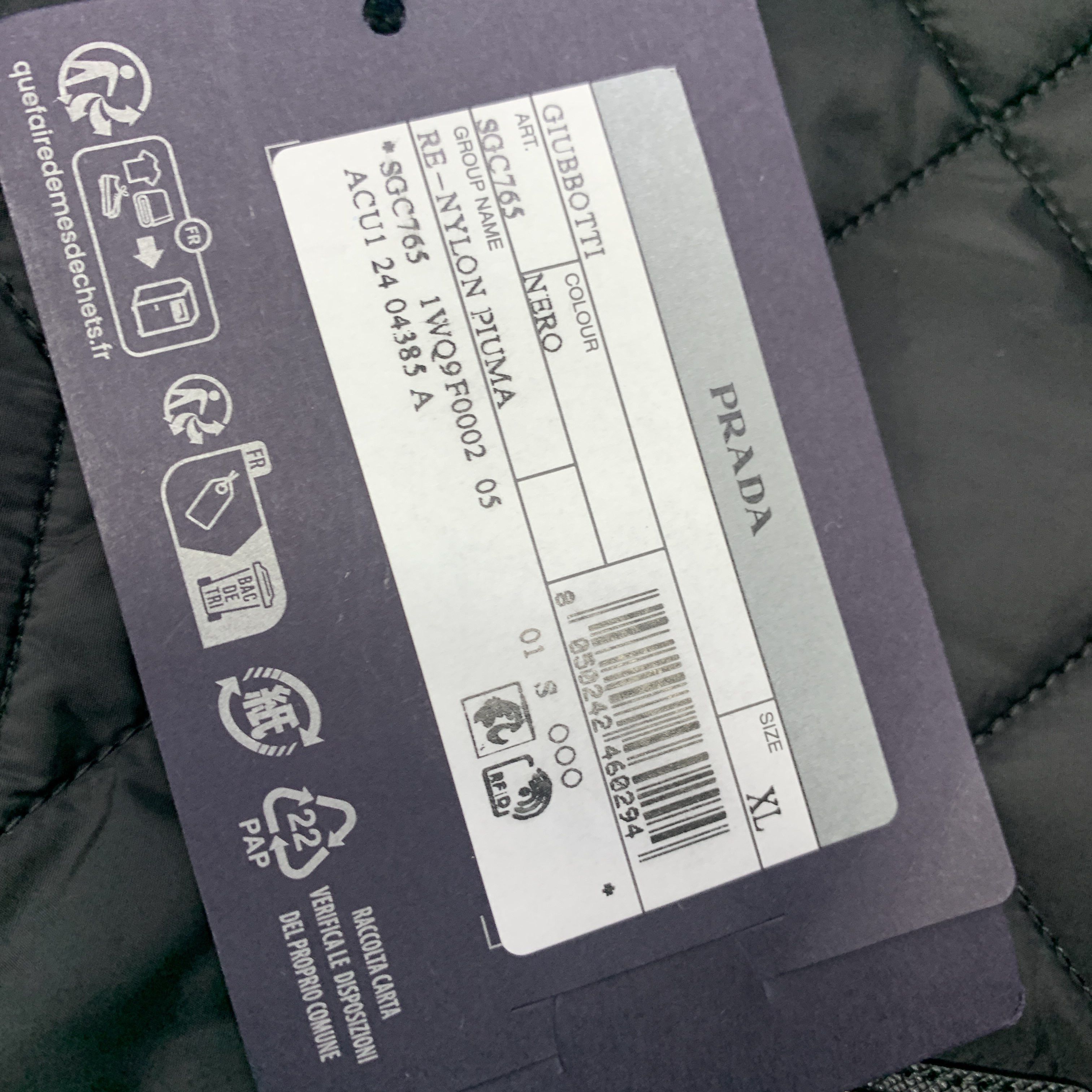 Prada Prada Re-Nylon Quilted Jacket Size XL Size US XL / EU 56 / 4 - 3 Thumbnail