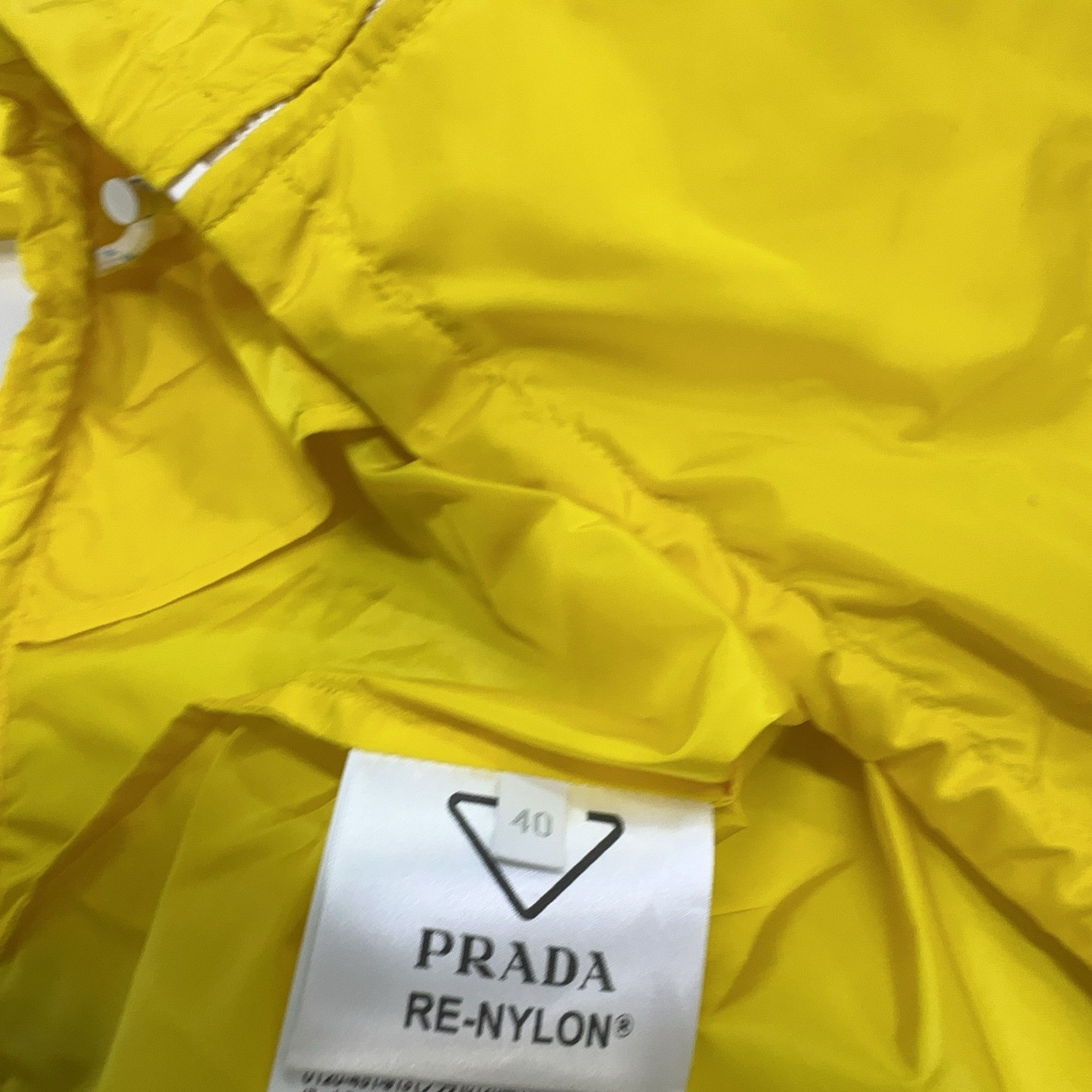 Prada Prada Re-Nylon Hooded Jacket Size 40 Size S / US 4 / IT 40 - 4 Thumbnail