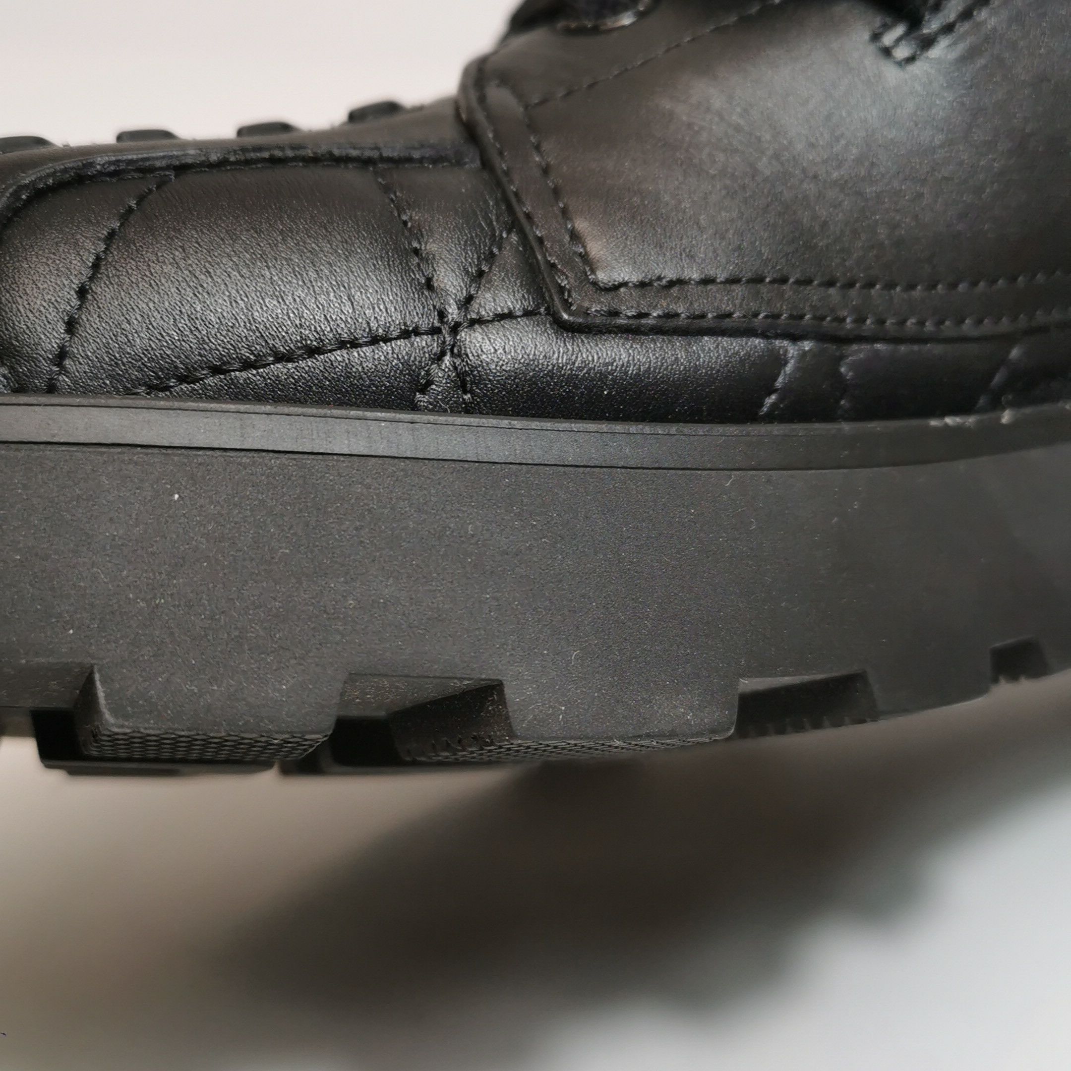 Gucci Gucci Men 7 Lowtop Sneakers Size US 7 / EU 40 - 8 Thumbnail