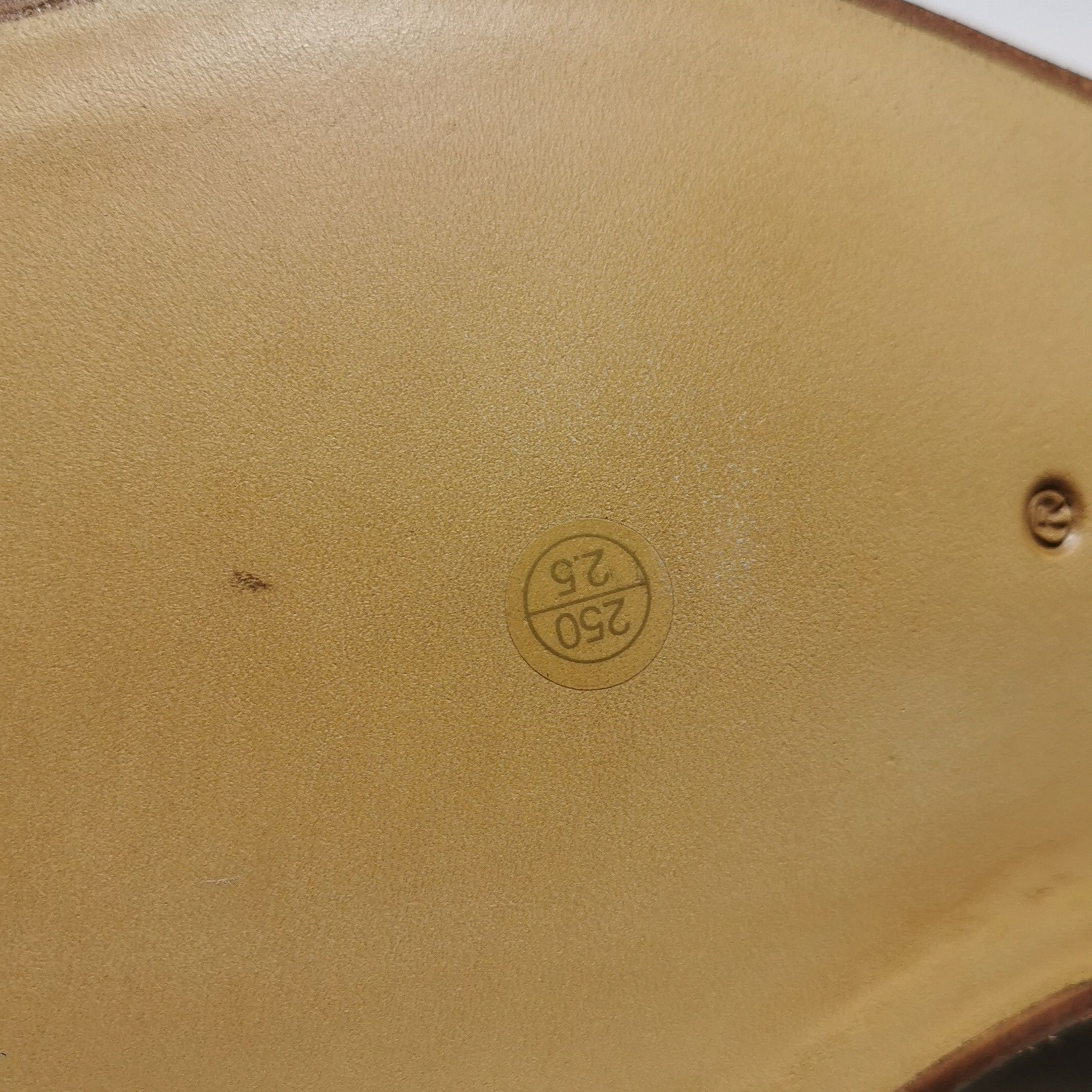 Gucci Gucci Men 8 Leather Size US 8 / EU 41 - 11 Thumbnail