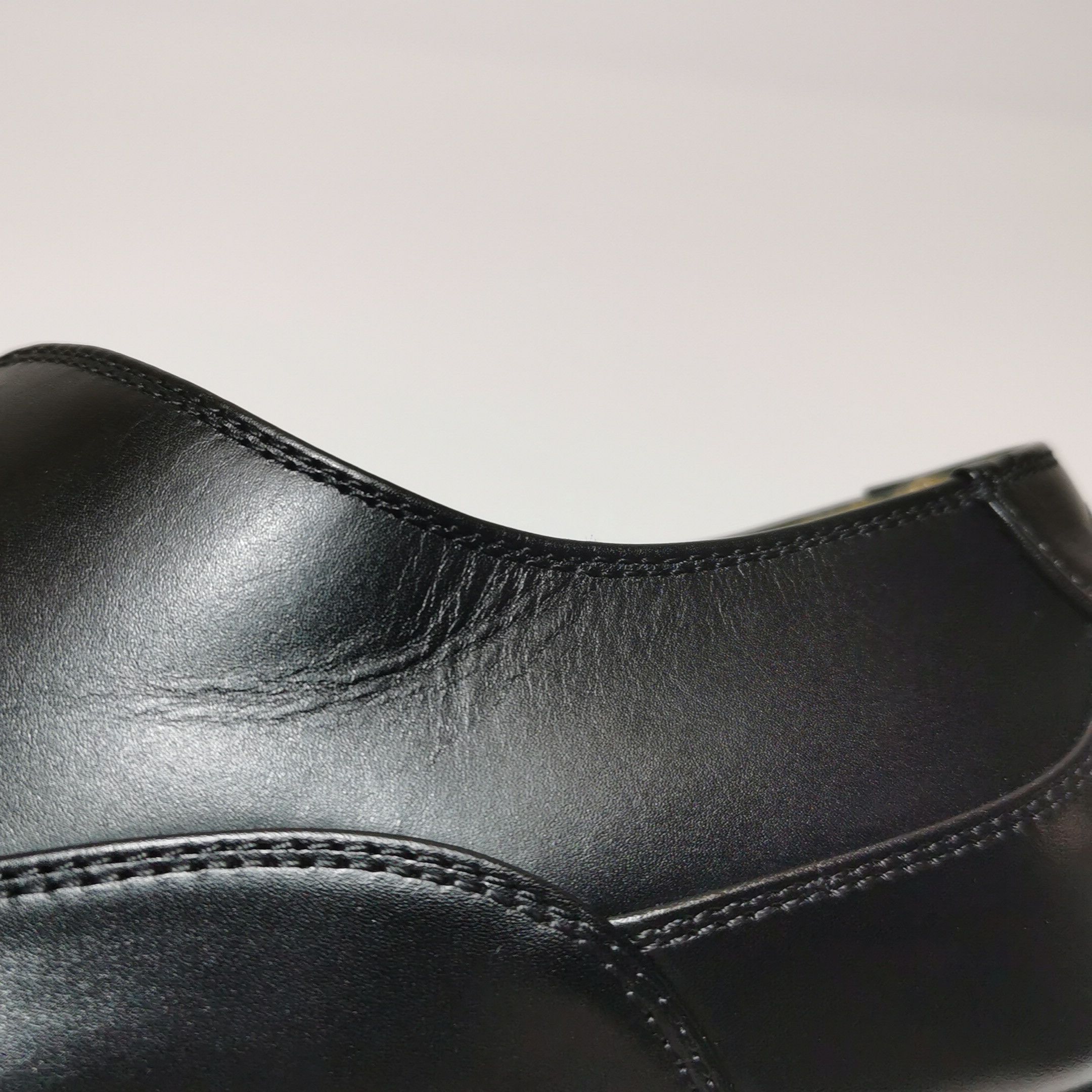 Gucci Gucci Men 5.5 Leather Size US 5.5 / EU 38 - 14 Thumbnail