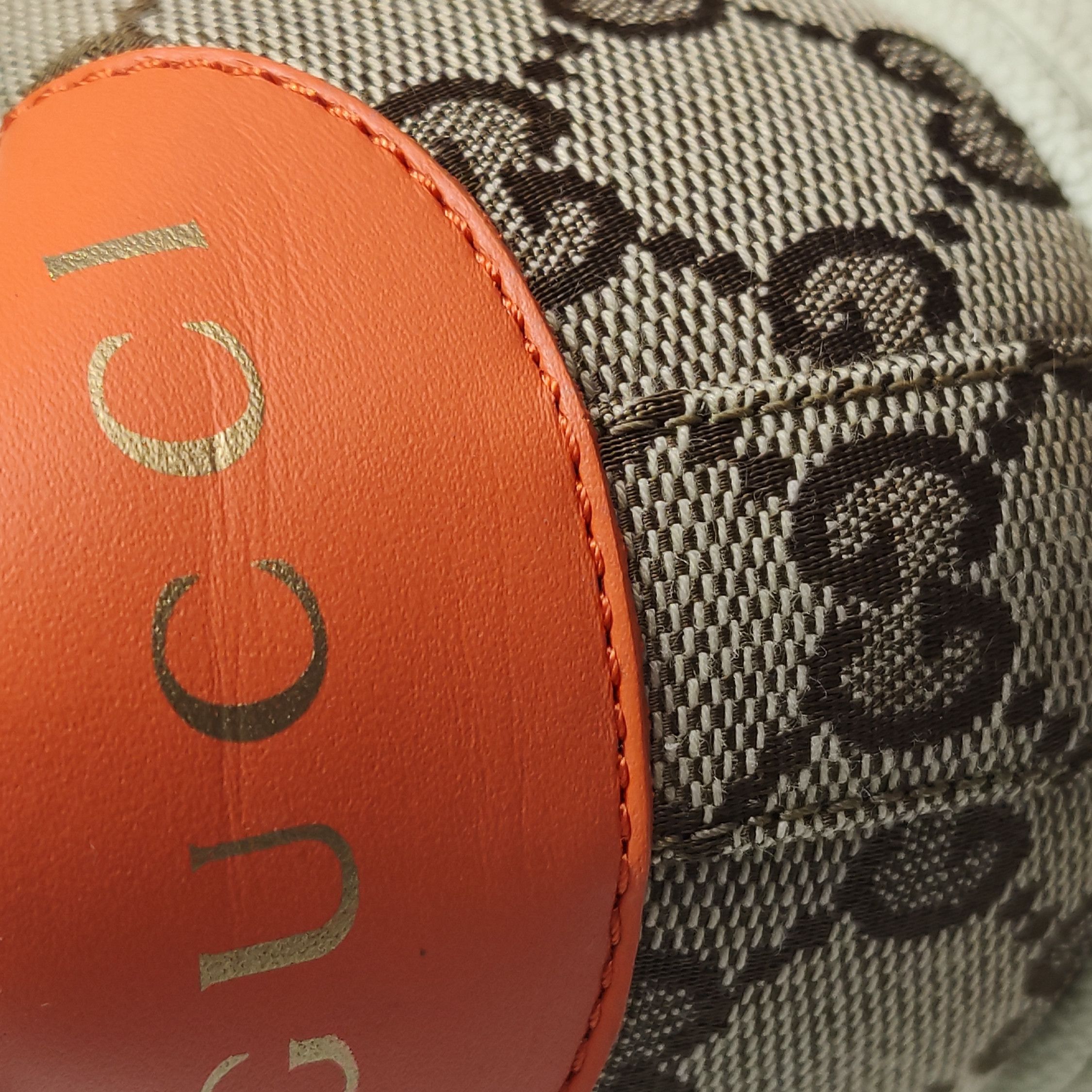 Gucci Gucci Men 6 Lowtop Sneakers Size US 6 / EU 39 - 7 Thumbnail