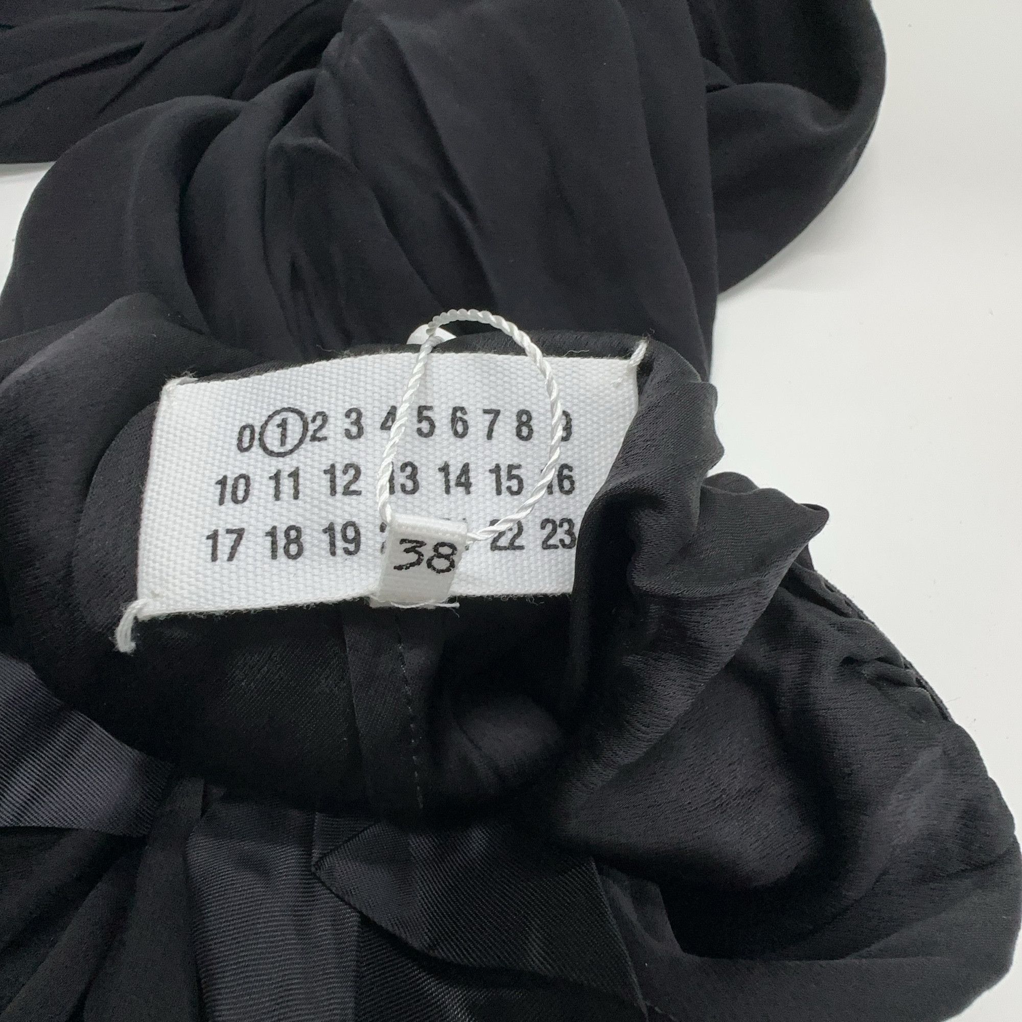 Maison Margiela Maison Margiela Viscose Trousers Size 38 Size 26" / US 2 / IT 38 - 4 Thumbnail