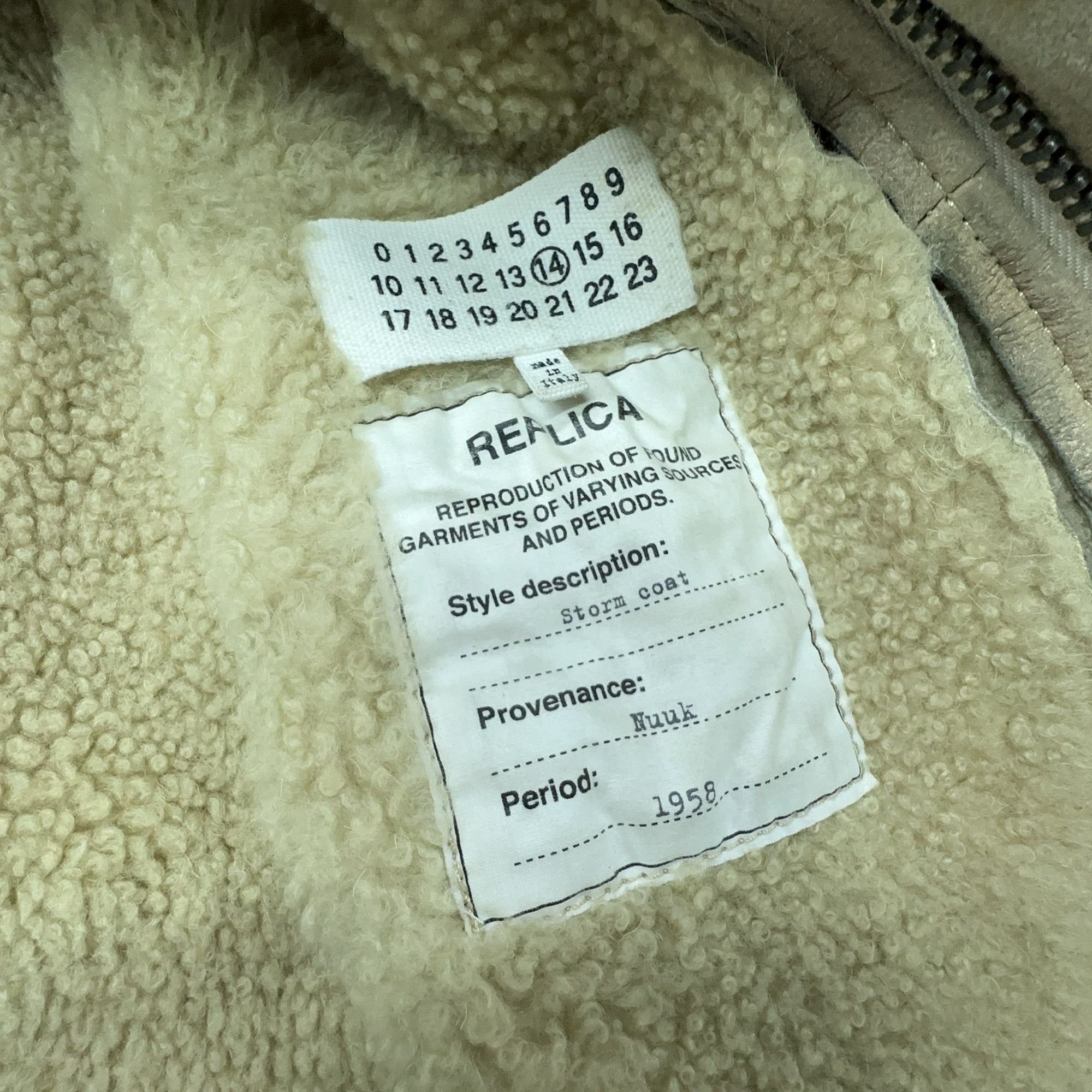 Maison Margiela Maison Margiela Replica Shearling Heavy Coat Size M Size US M / EU 48-50 / 2 - 3 Thumbnail