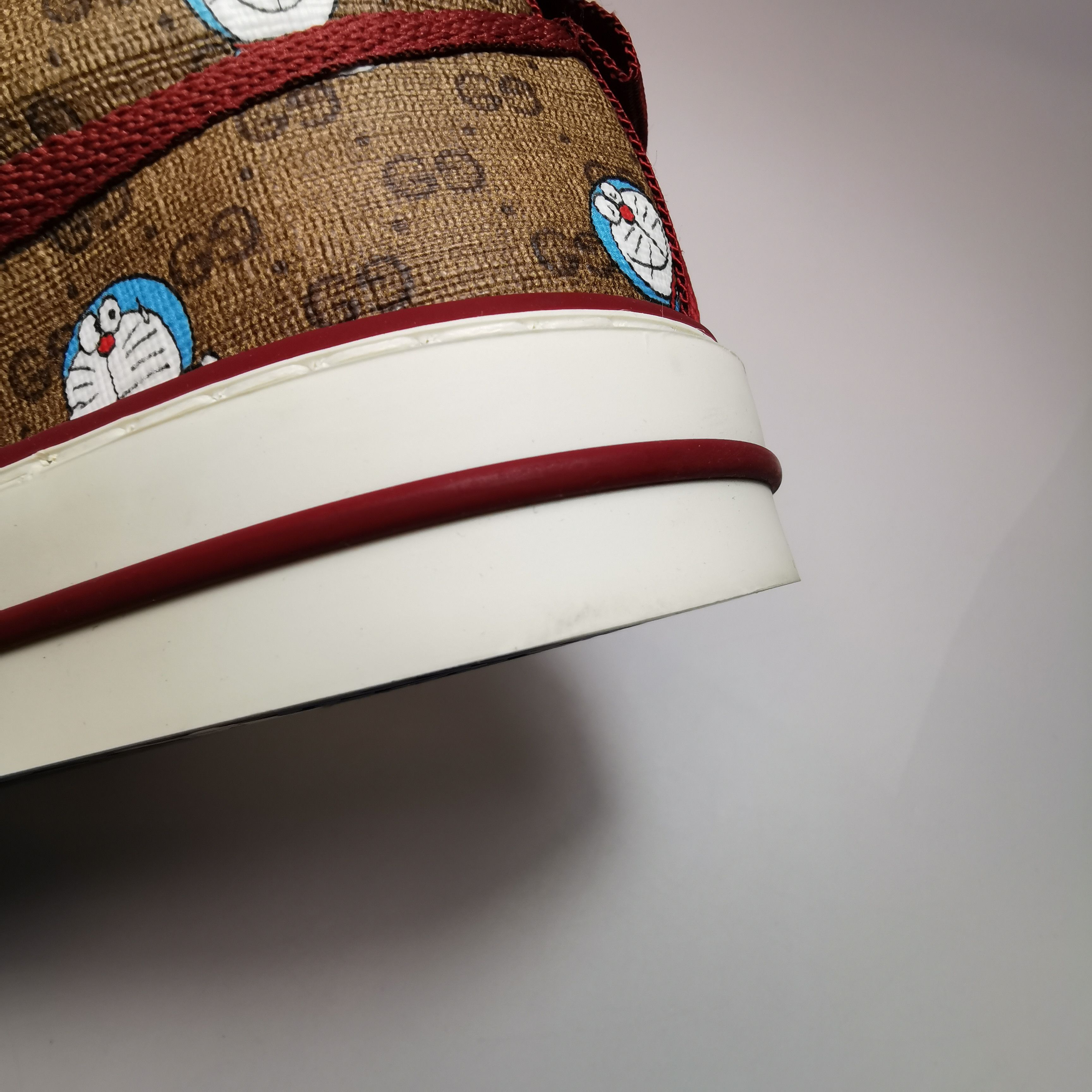 Gucci Gucci Men 6 Lowtop Sneakers Size US 6 / EU 39 - 7 Thumbnail