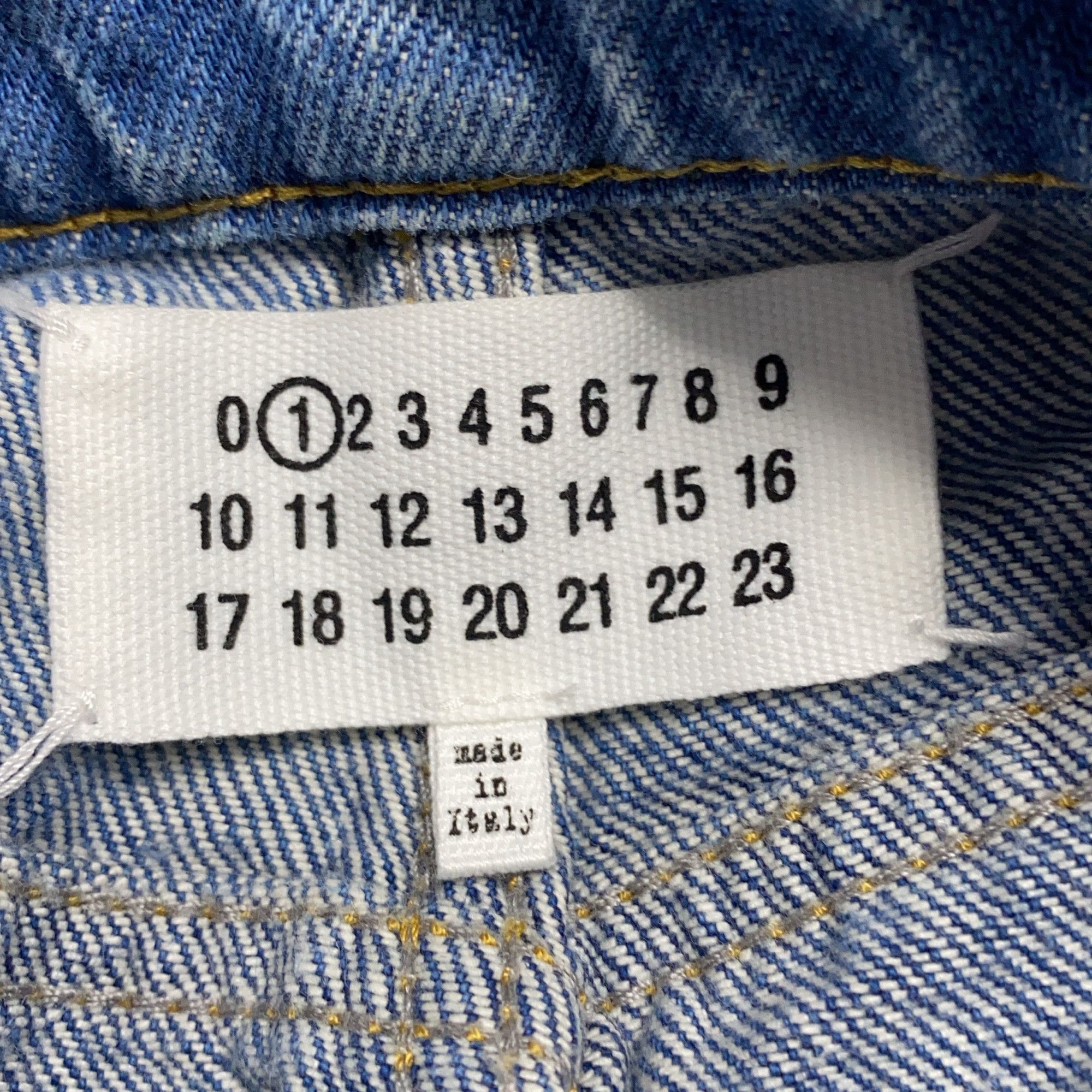 Maison Margiela Maison Margiela Distressed Jeans Size 42 Size 28" / US 6 / IT 42 - 4 Thumbnail