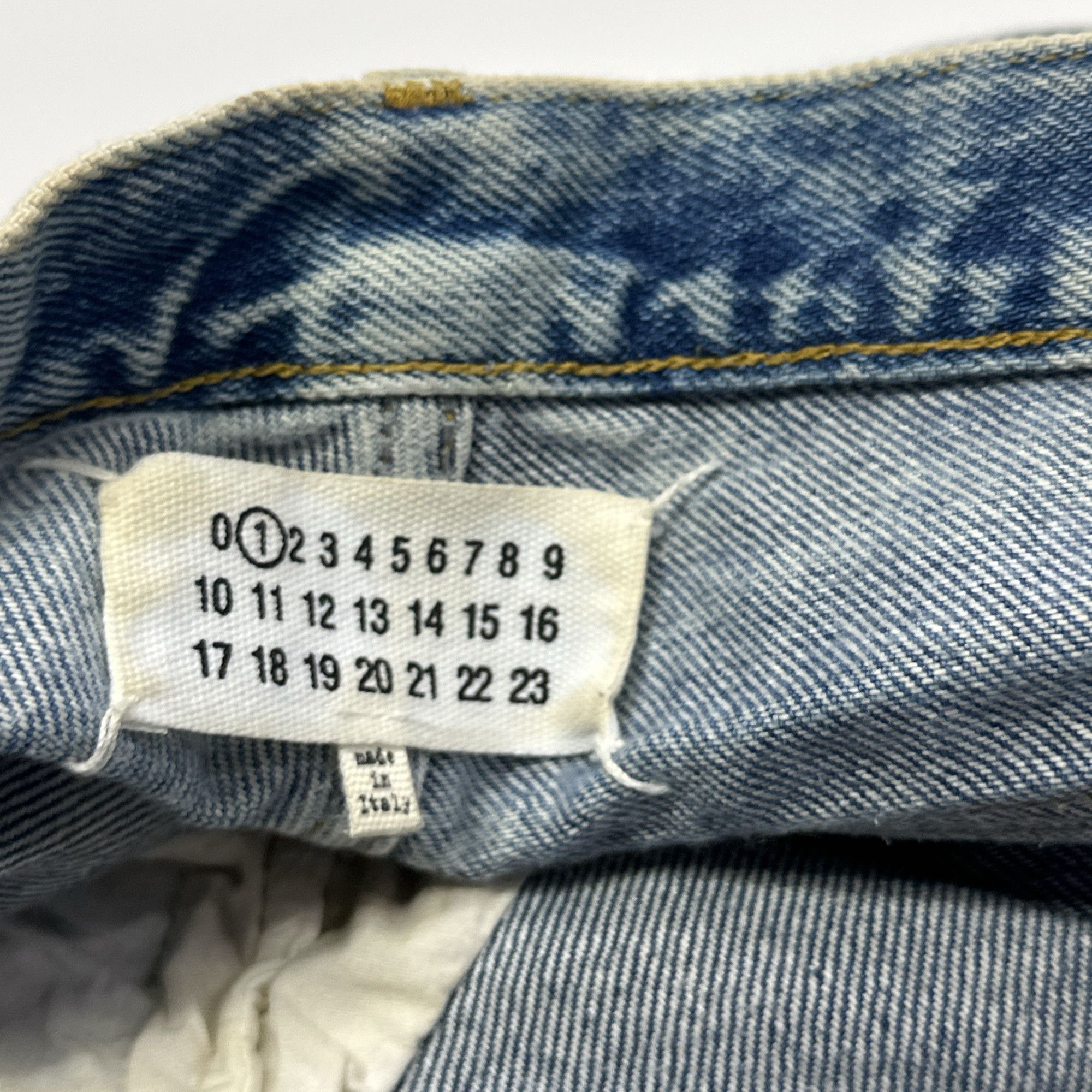 Maison Margiela Maison Margiela Washed Denim Jeans Size 36 Size 25" / US 0 / IT 36 - 4 Thumbnail