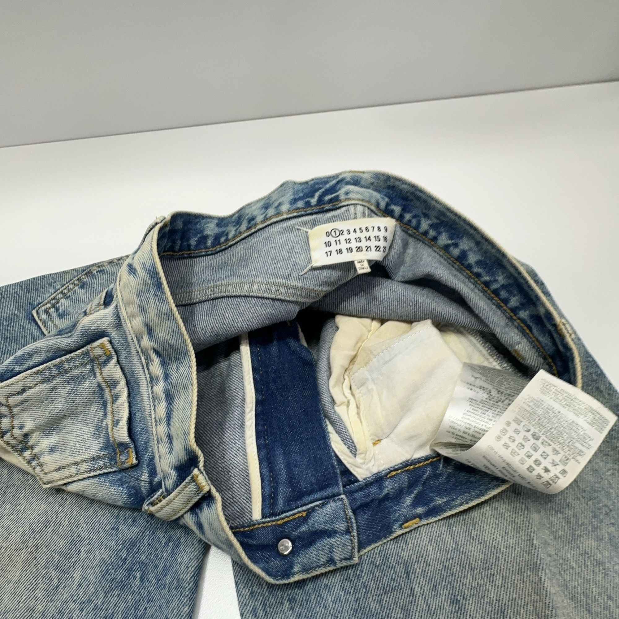 Maison Margiela Maison Margiela Washed Denim Jeans Size 36 Size 25" / US 0 / IT 36 - 6 Thumbnail