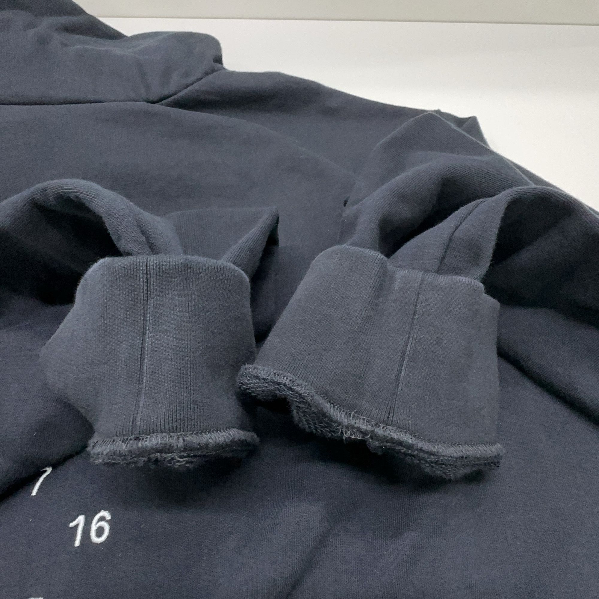 Maison Margiela Maison Margiela Numeric Print Hoodie XXL Size US XXL / EU 58 / 5 - 8 Thumbnail