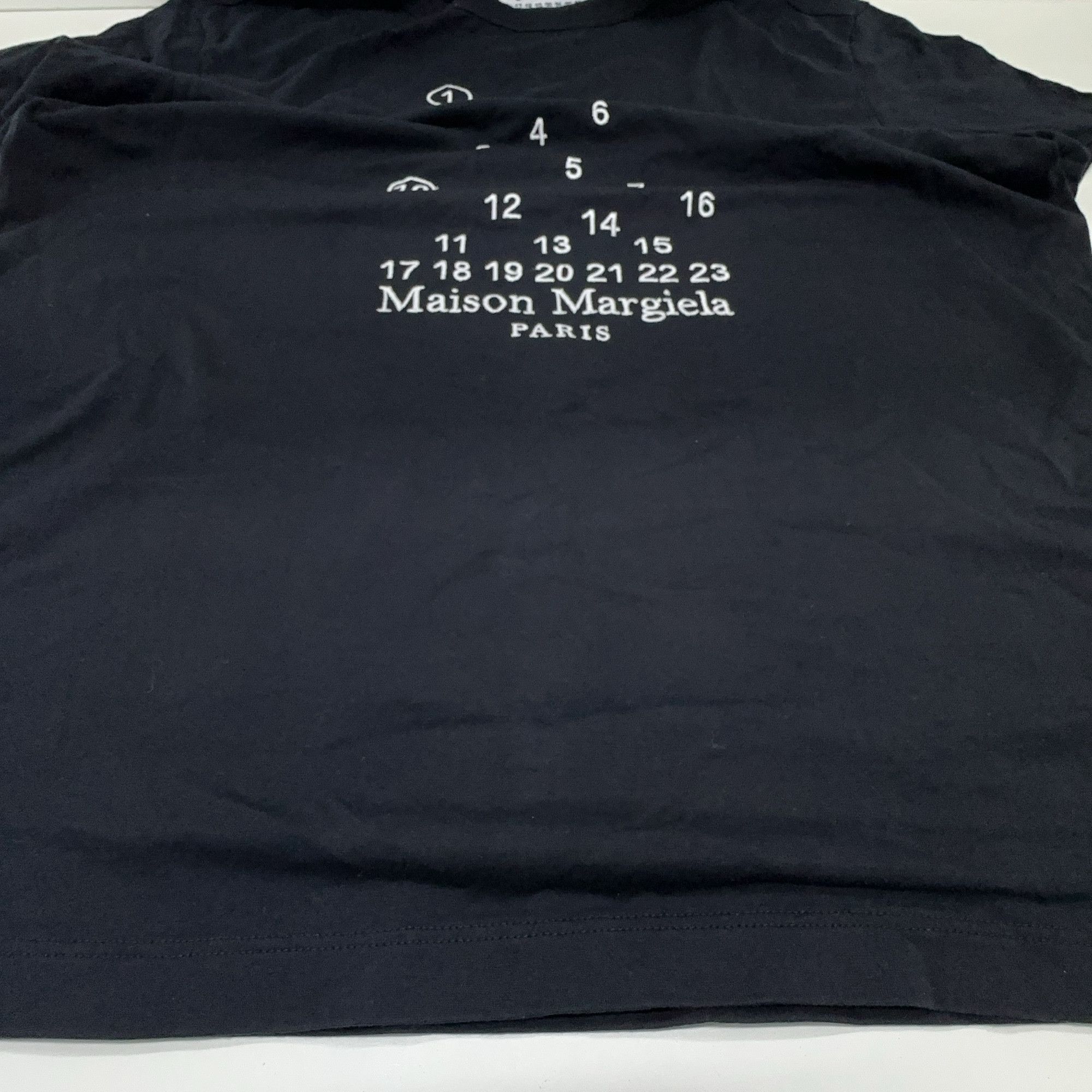 Maison Margiela Maison Margiela Logo Number T-Shirt Size S Size US S / EU 44-46 / 1 - 7 Thumbnail