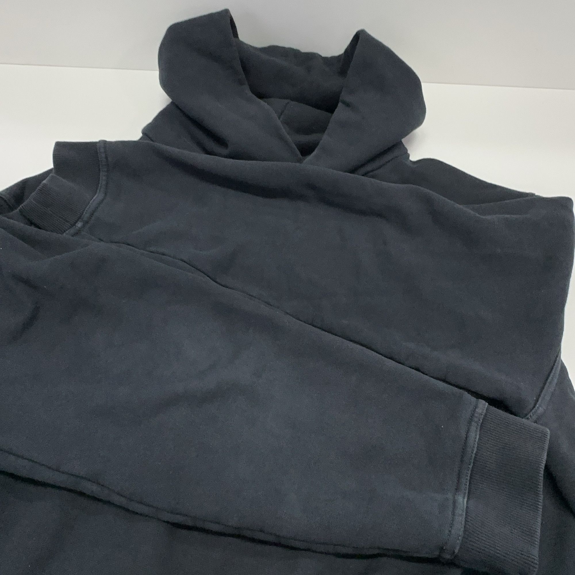 Maison Margiela Maison Margiela Inverted Logo Hoodie Size 50 Size US M / EU 48-50 / 2 - 10 Thumbnail