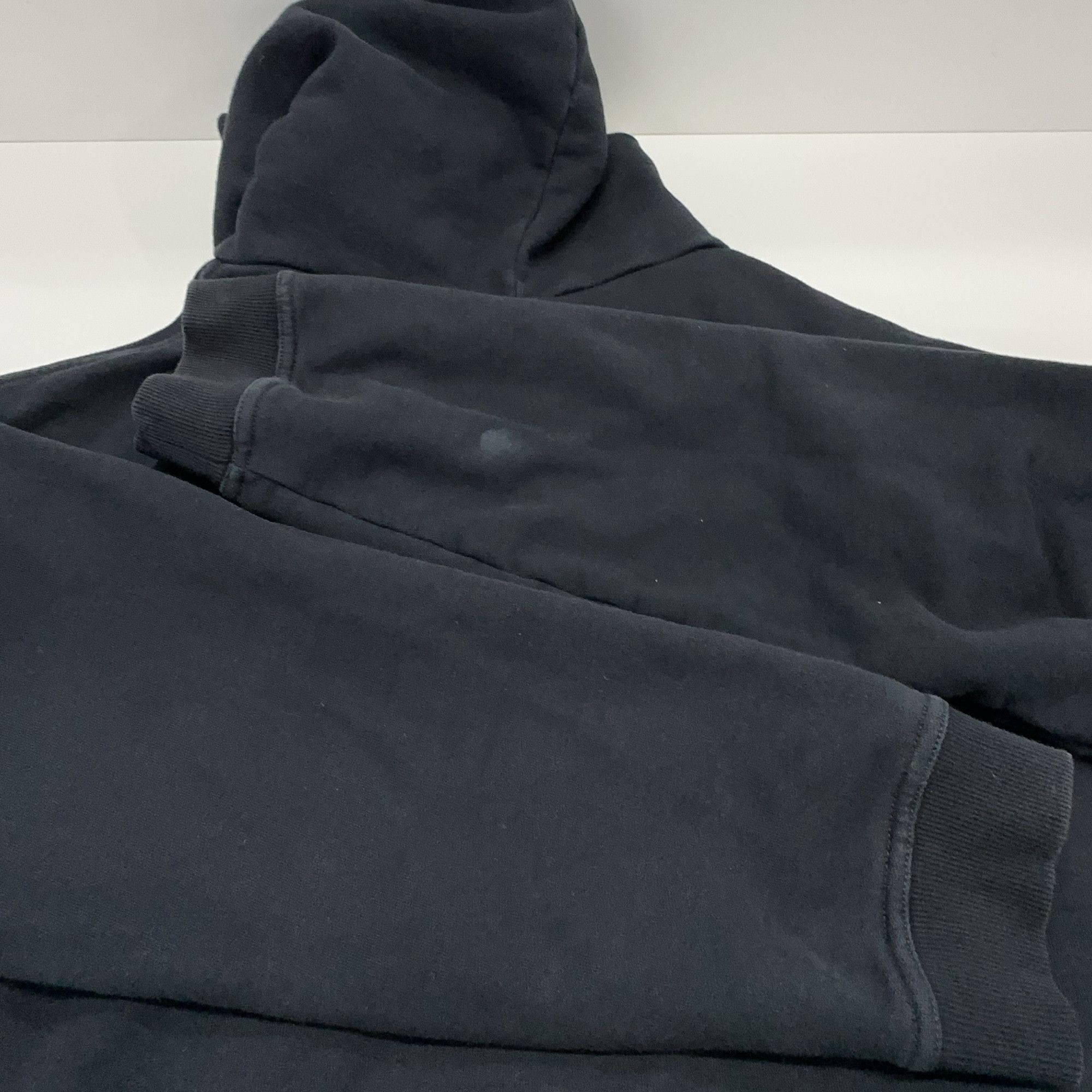 Maison Margiela Maison Margiela Inverted Logo Hoodie Size 50 Size US M / EU 48-50 / 2 - 12 Thumbnail