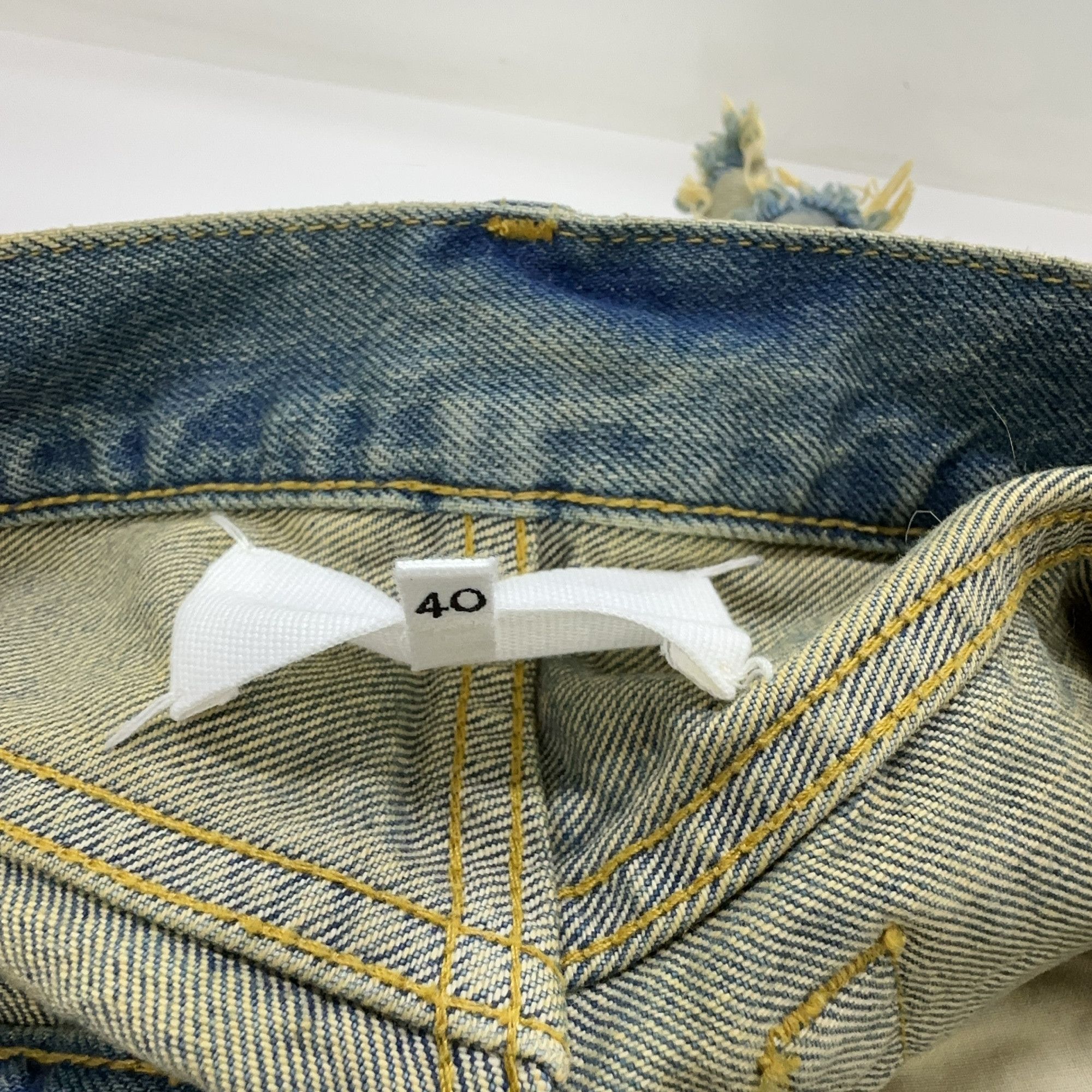 Maison Margiela Maison Margiela Distressed Denim Shorts Size 40 Size 27" / US 4 / IT 40 - 4 Thumbnail
