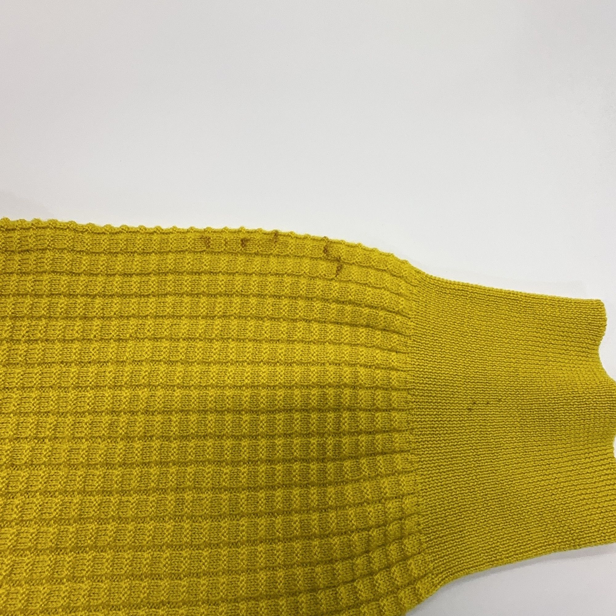 Maison Margiela Maison Margiela Yellow Waffle Knit Sweater Size 1 Size US S / EU 44-46 / 1 - 7 Thumbnail