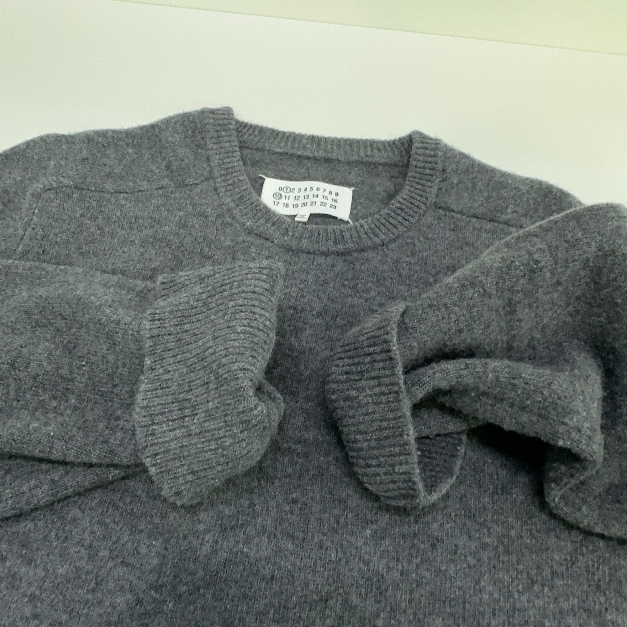 Maison Margiela Maison Margiela Gray Wool Sweater Size M Size M / US 6-8 / IT 42-44 - 6 Thumbnail