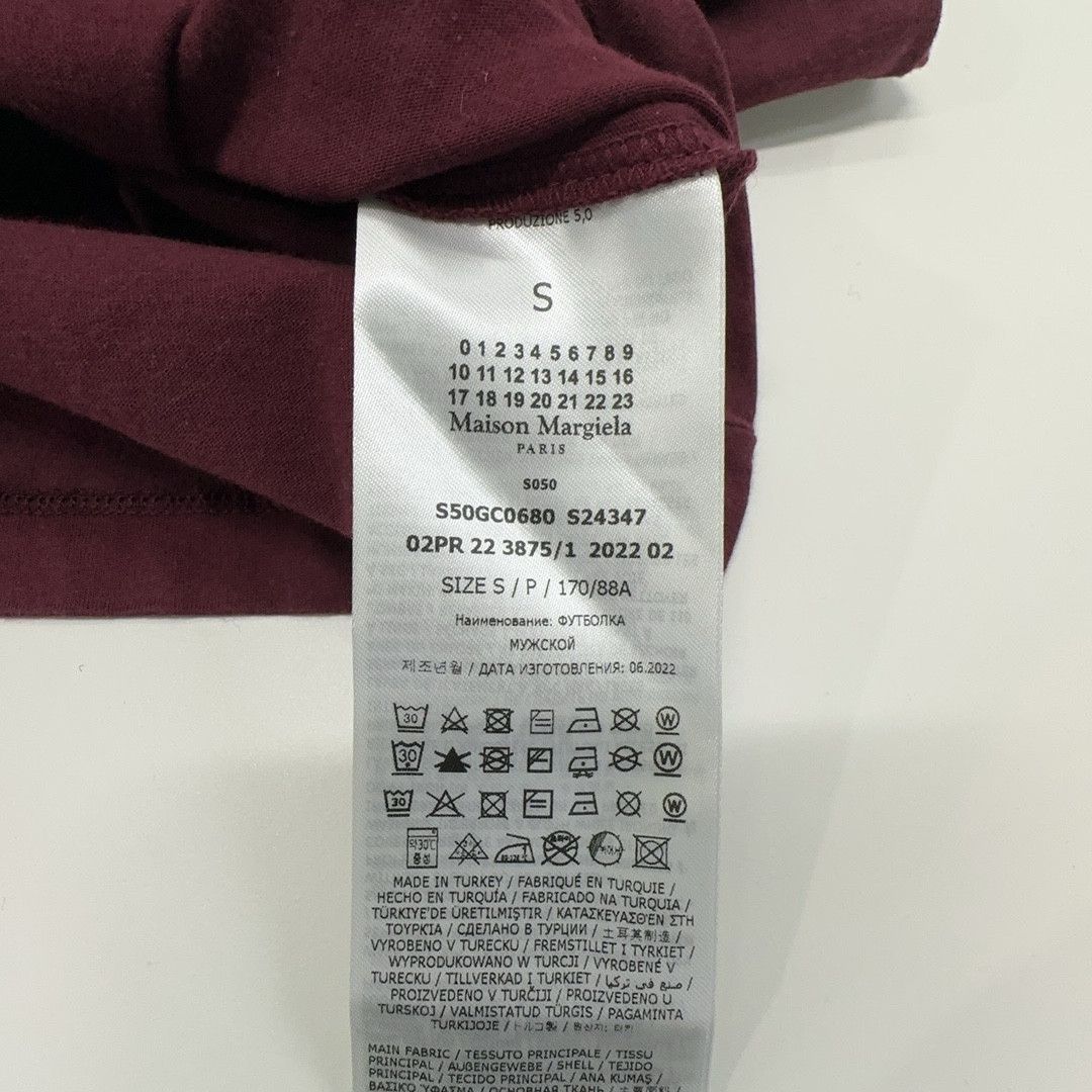 Maison Margiela Maison Margiela Logo Stitch T-Shirt Size S Size US S / EU 44-46 / 1 - 3 Thumbnail