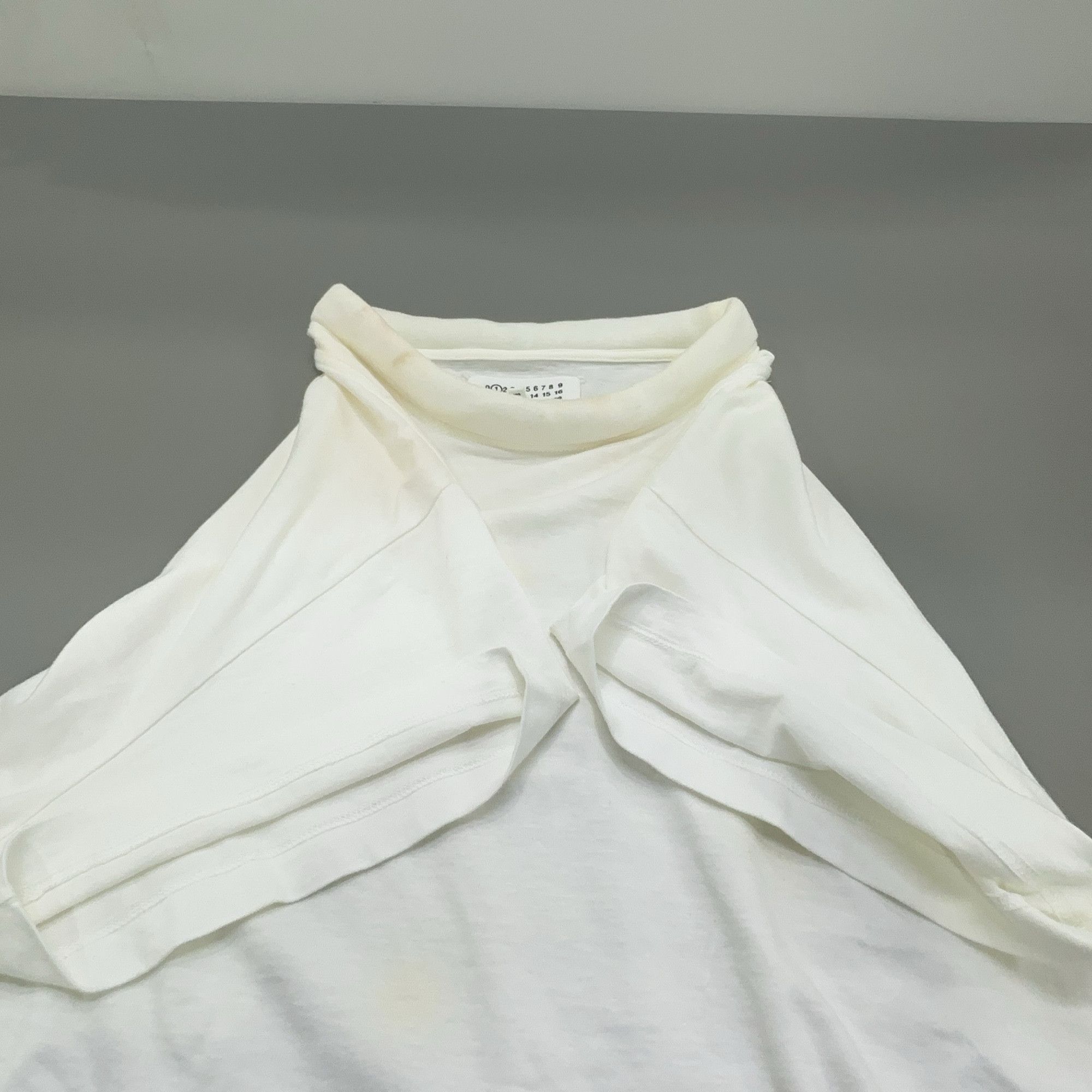Maison Margiela Maison Margiela Logo White T-Shirt Size M Size M / US 6-8 / IT 42-44 - 7 Thumbnail