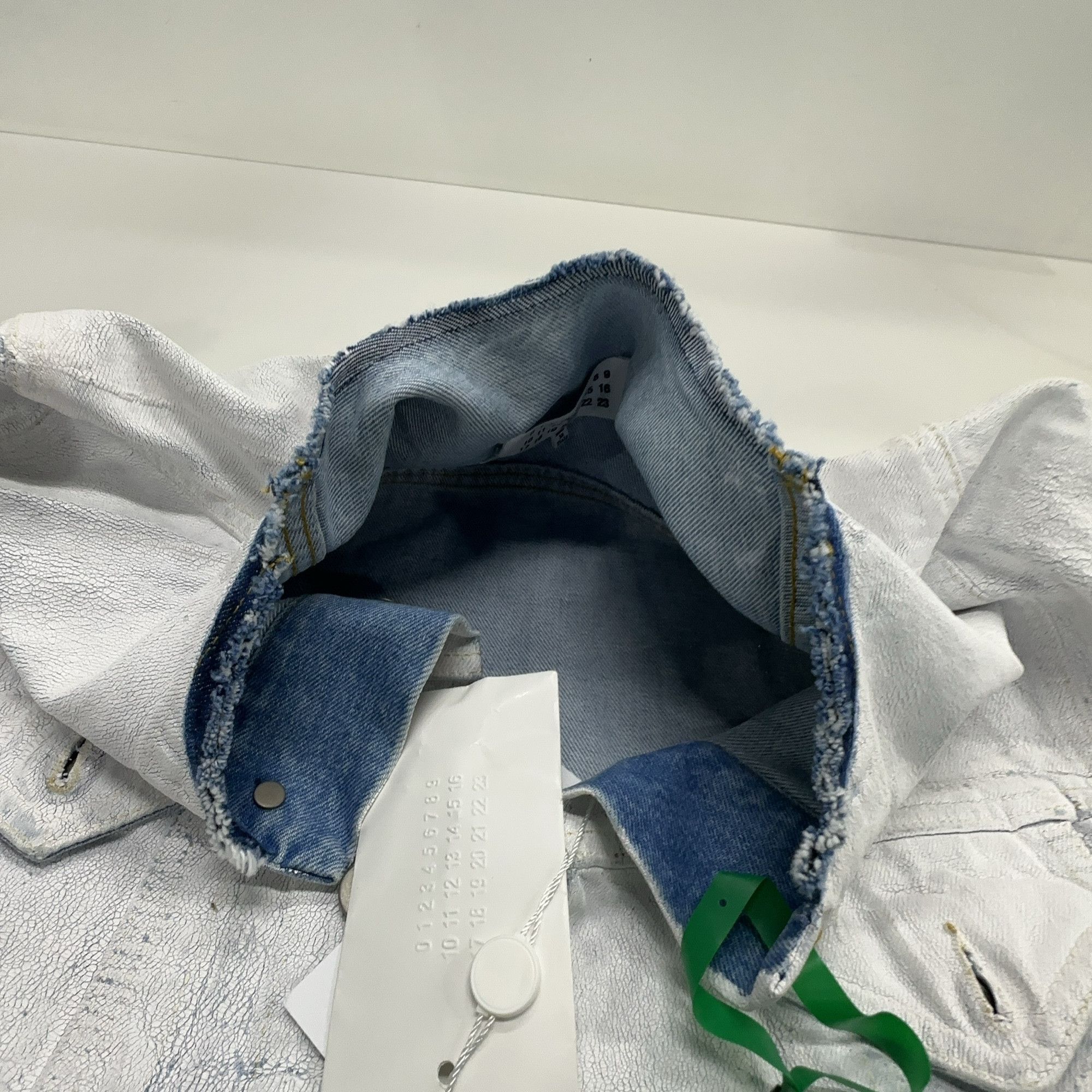 Maison Margiela Maison Margiela Painted Denim Jacket Size US XXS Size US XXS / EU 40 - 6 Thumbnail