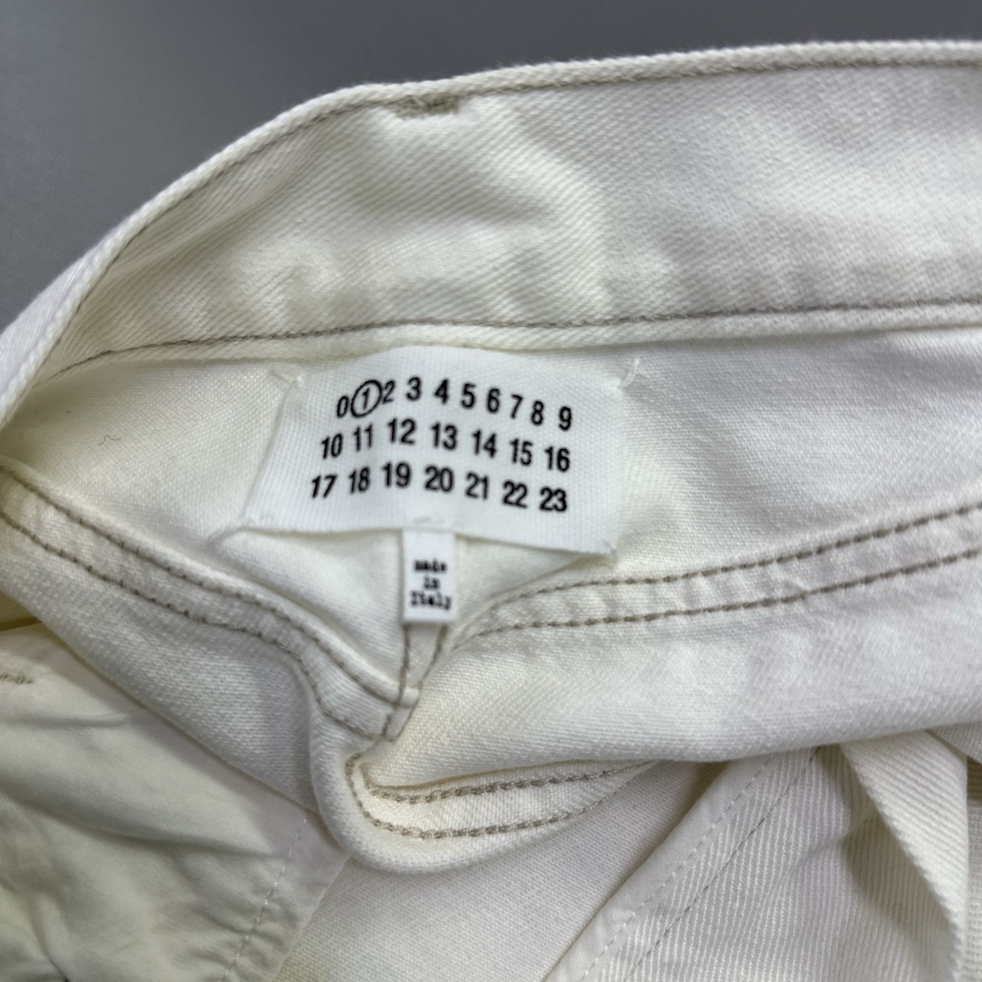 Maison Margiela Maison Margiela Distressed Jeans Size 36 Size 25" / US 0 / IT 36 - 3 Thumbnail