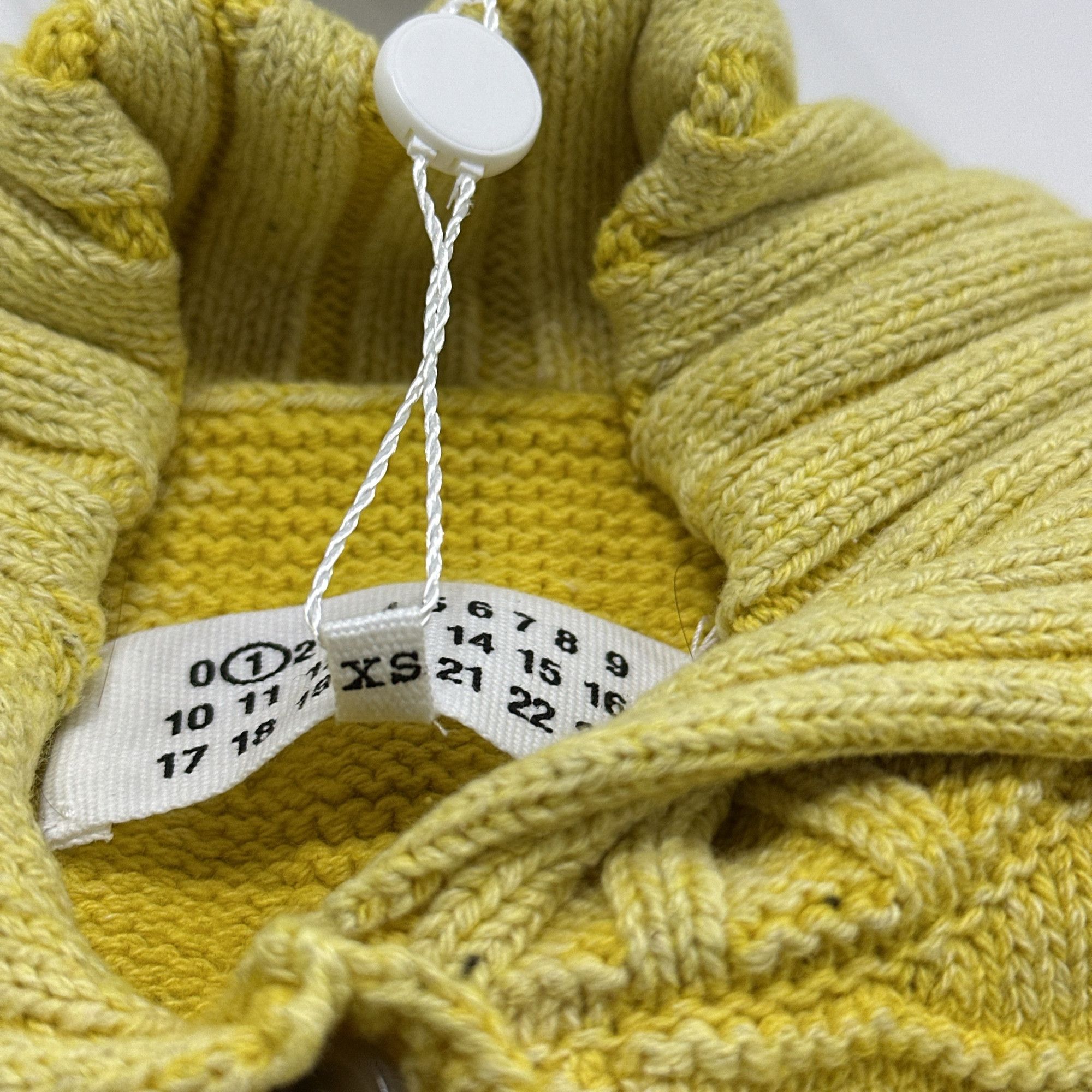 Maison Margiela Maison Margiela Yellow Knit Sweater XS Size XS / US 0-2 / IT 36-38 - 5 Thumbnail
