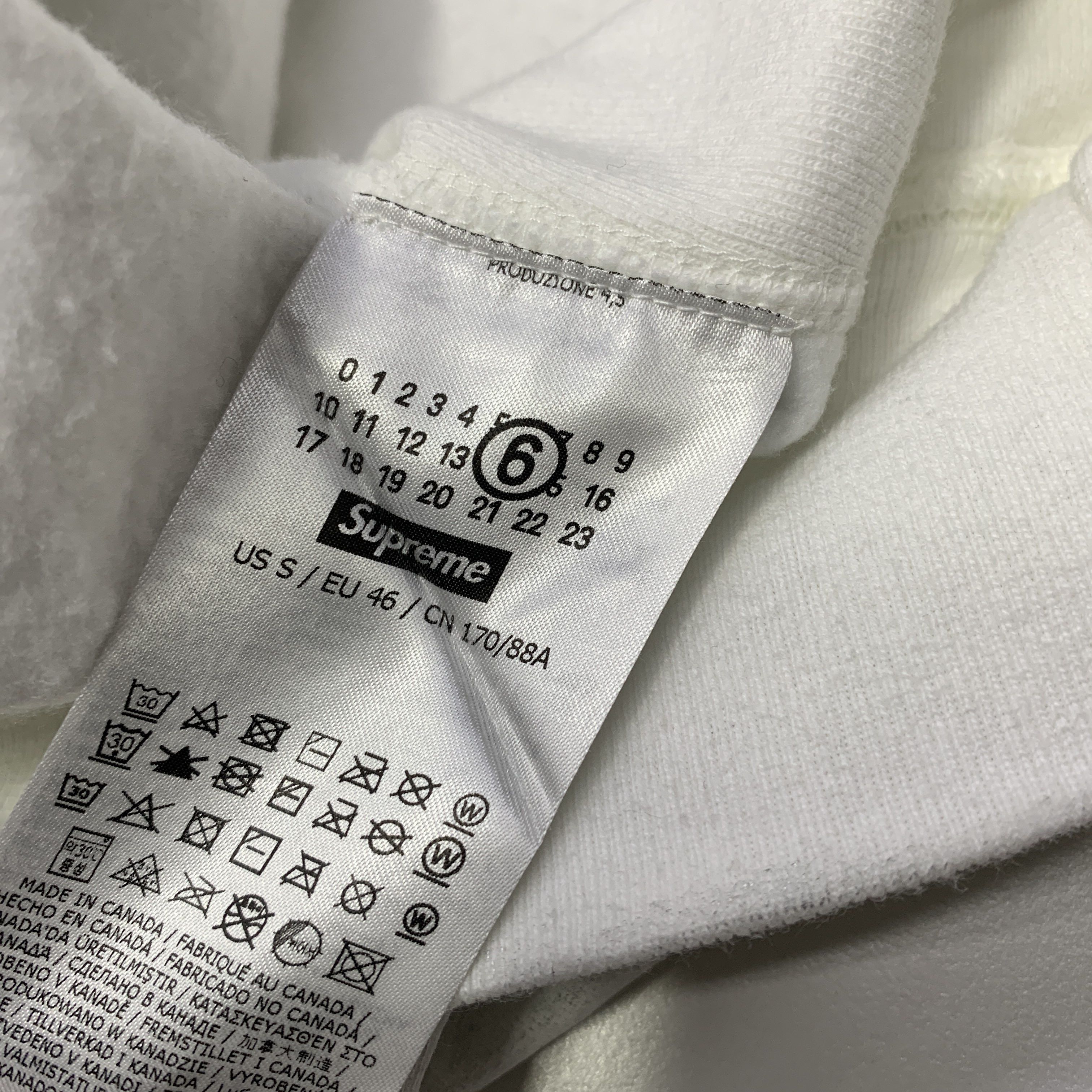 Supreme Supreme x MM6 Maison Margiela Foil Box Logo Hoodie S Size US S / EU 44-46 / 1 - 3 Thumbnail