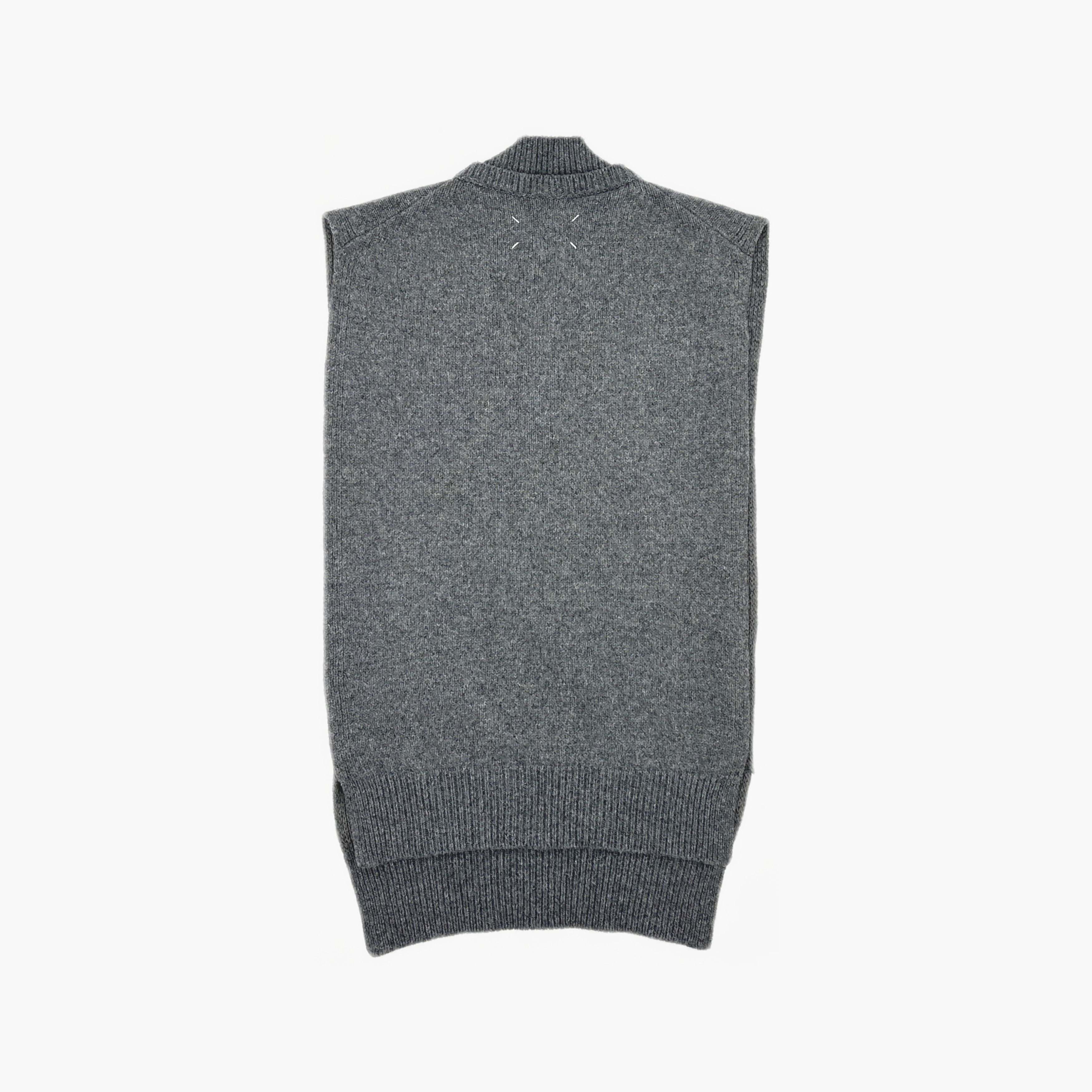 Maison Margiela Maison Margiela Four-Stitch V-Neck Knit Vest Size S Size US S / EU 44-46 / 1 - 2 Thumbnail