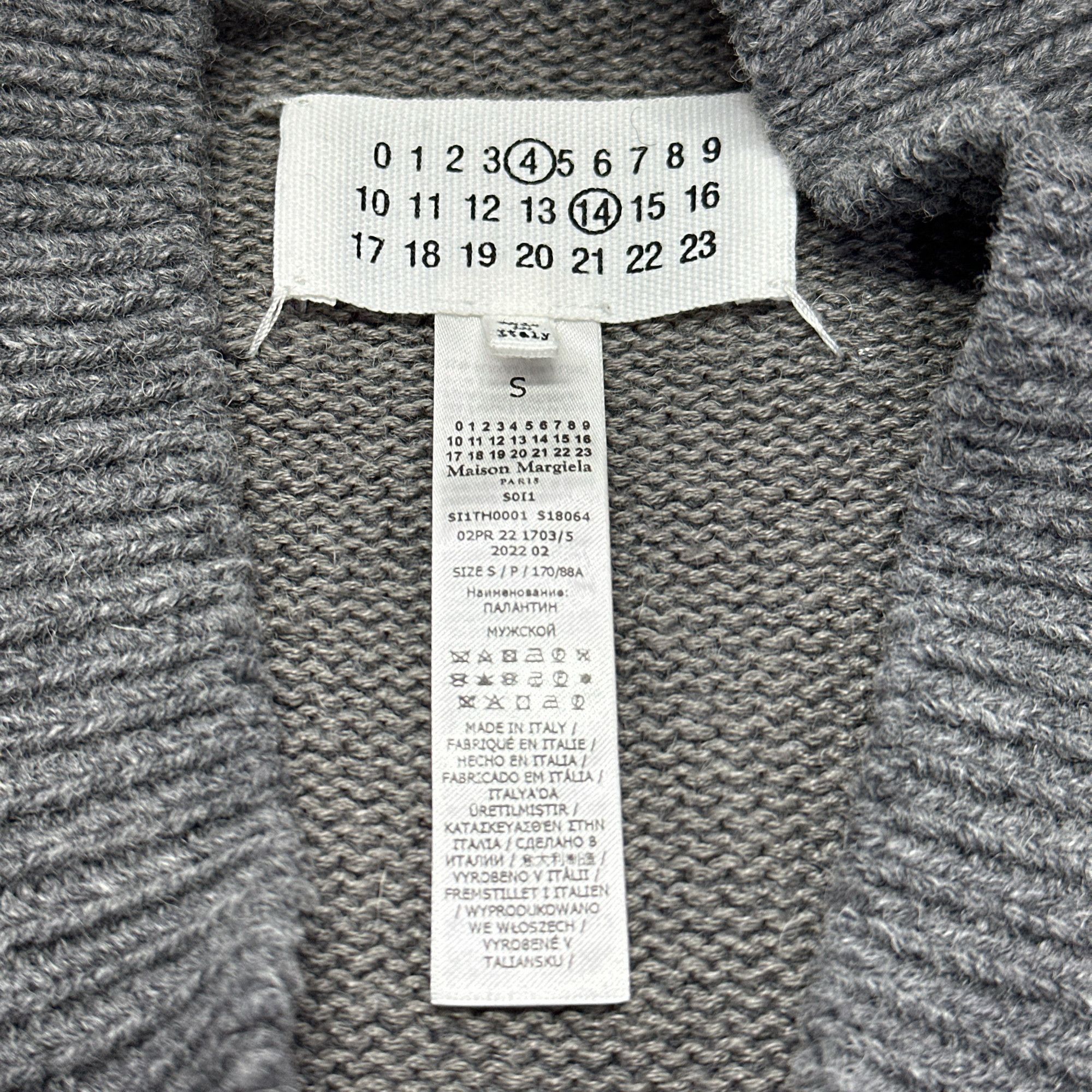 Maison Margiela Maison Margiela Four-Stitch V-Neck Knit Vest Size S Size US S / EU 44-46 / 1 - 3 Thumbnail